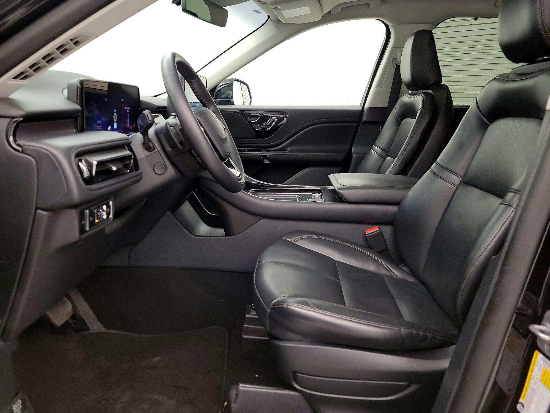 Thumbnail: 2025 Lincoln Aviator - 11