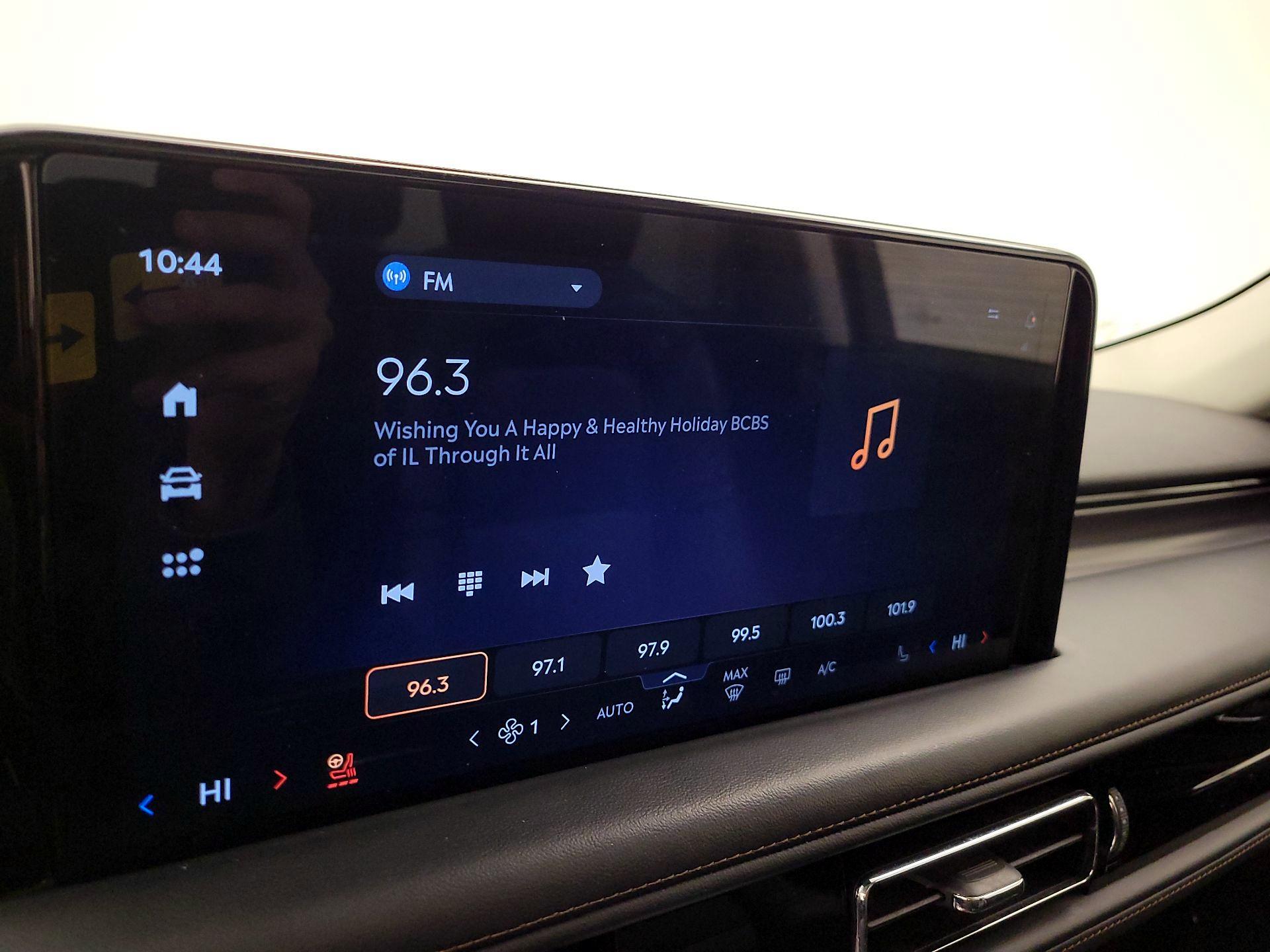 Thumbnail: 2025 Lincoln Aviator - 16