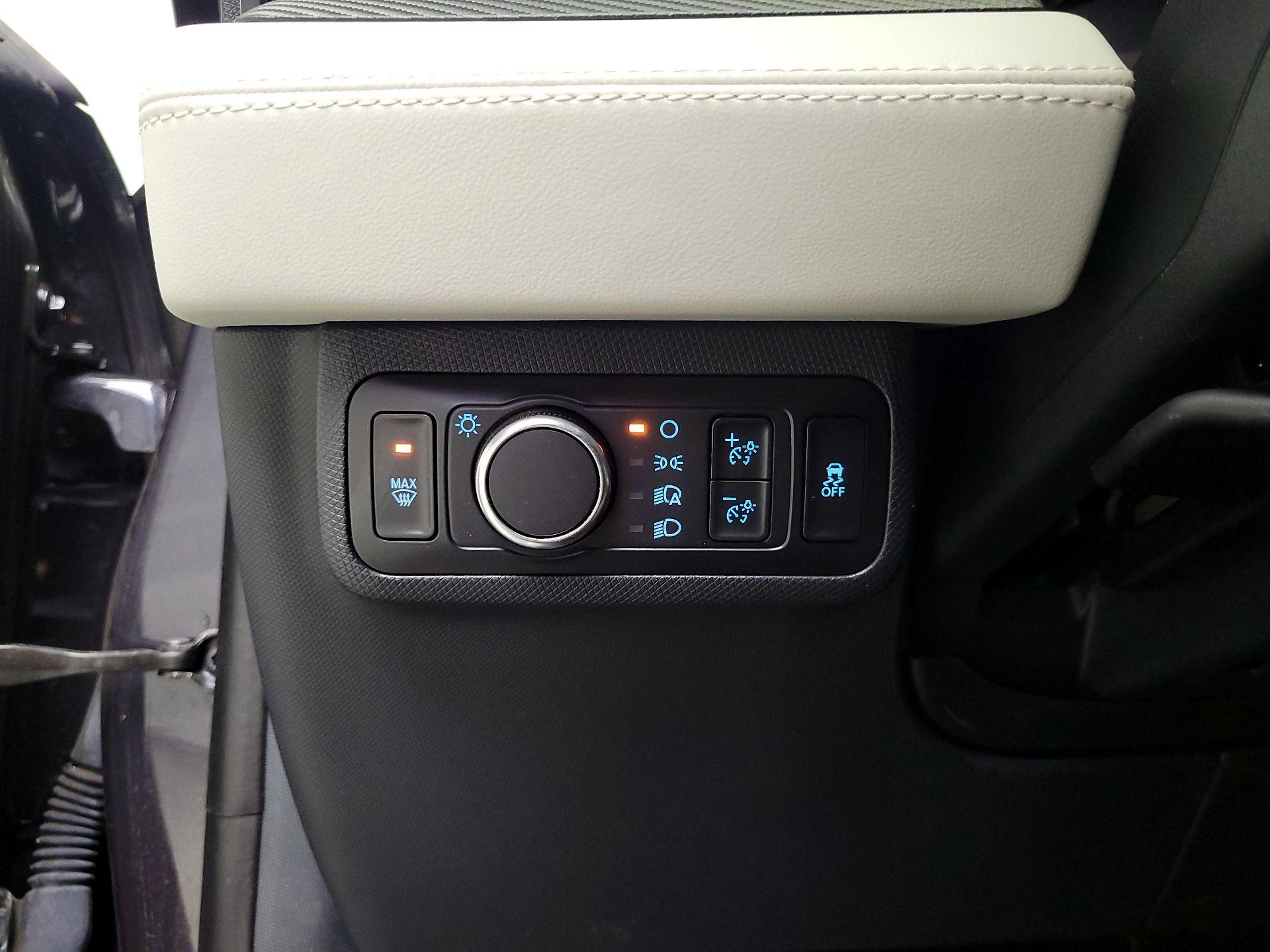 Thumbnail: 2022 Ford Mustang Mach-E - 13