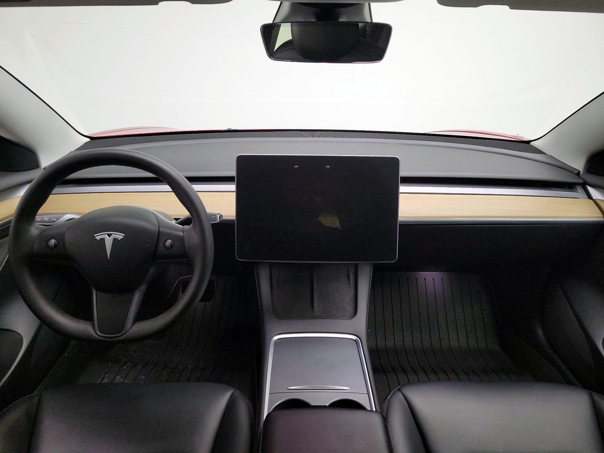 Thumbnail: 2022 Tesla Model 3 - 9