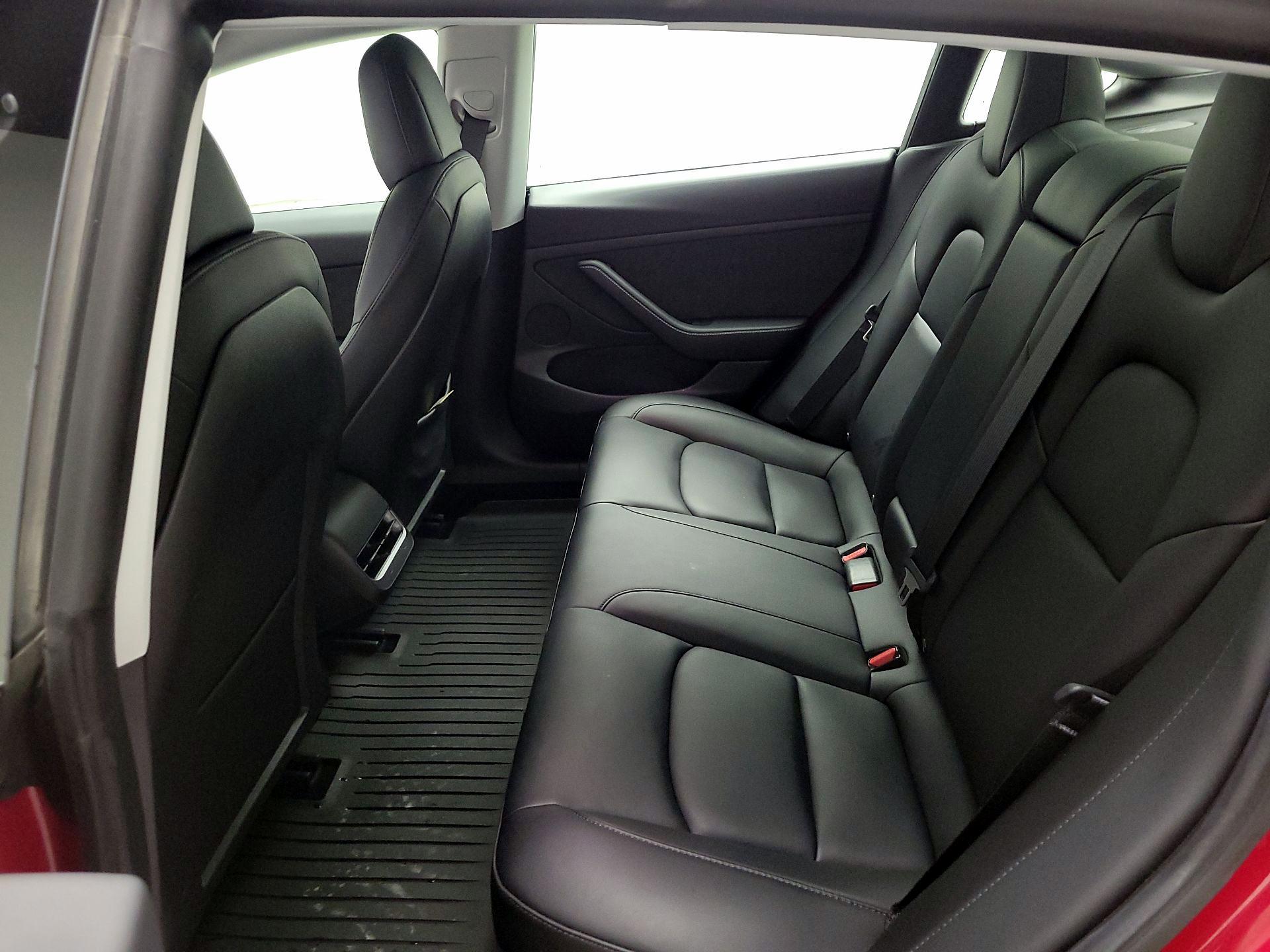 Thumbnail: 2022 Tesla Model 3 - 19