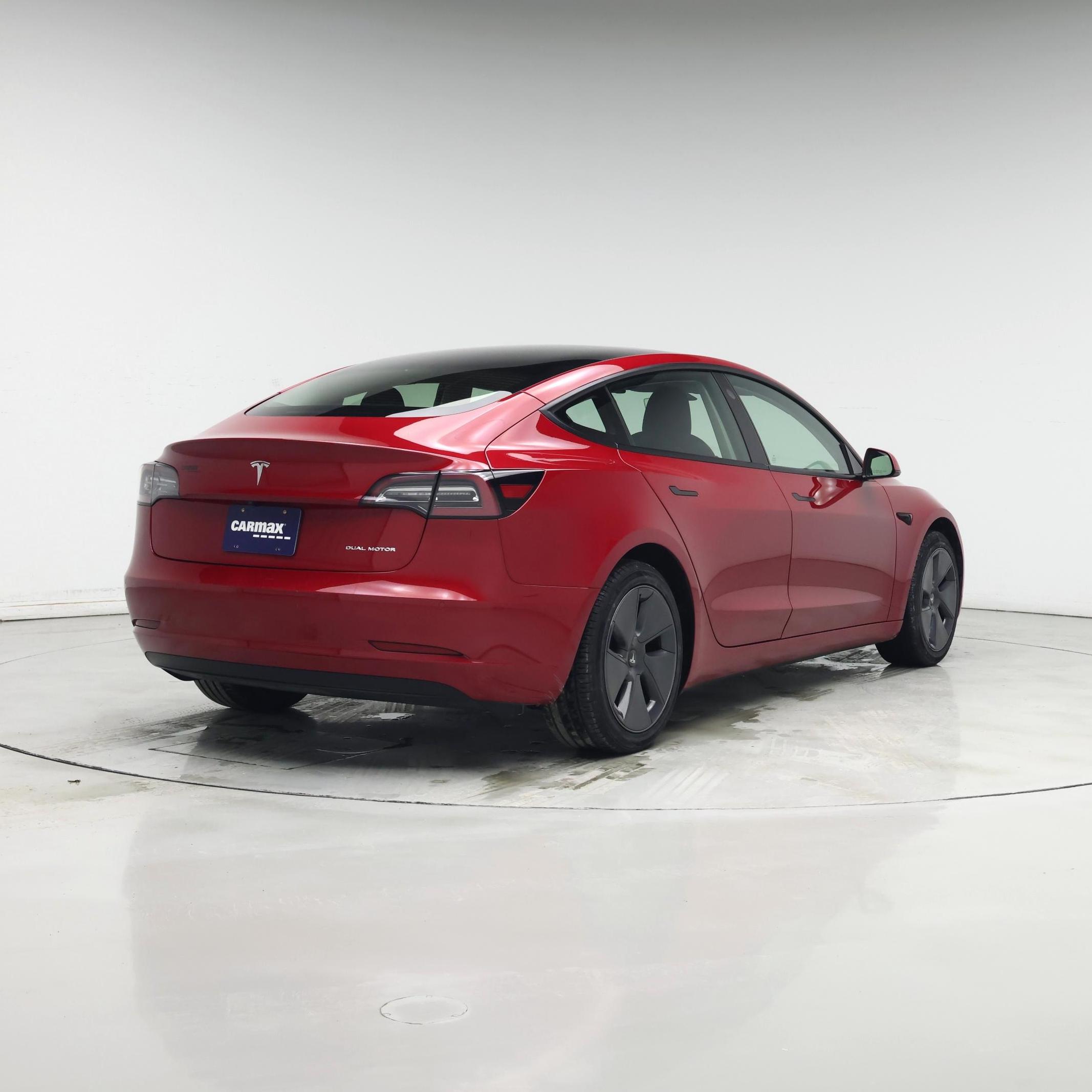 Thumbnail: 2022 Tesla Model 3 - 8