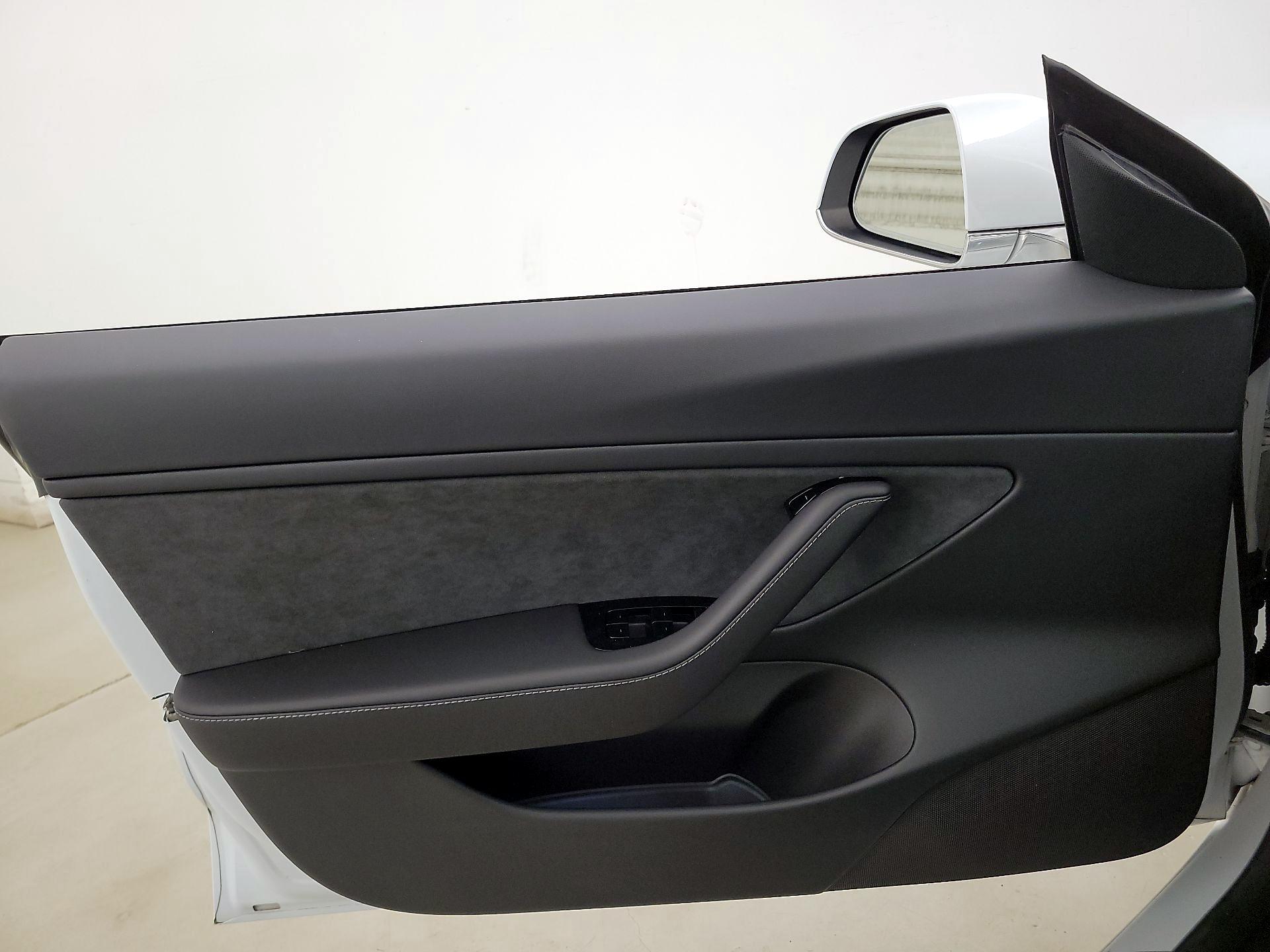 Thumbnail: 2019 Tesla Model 3 - 12