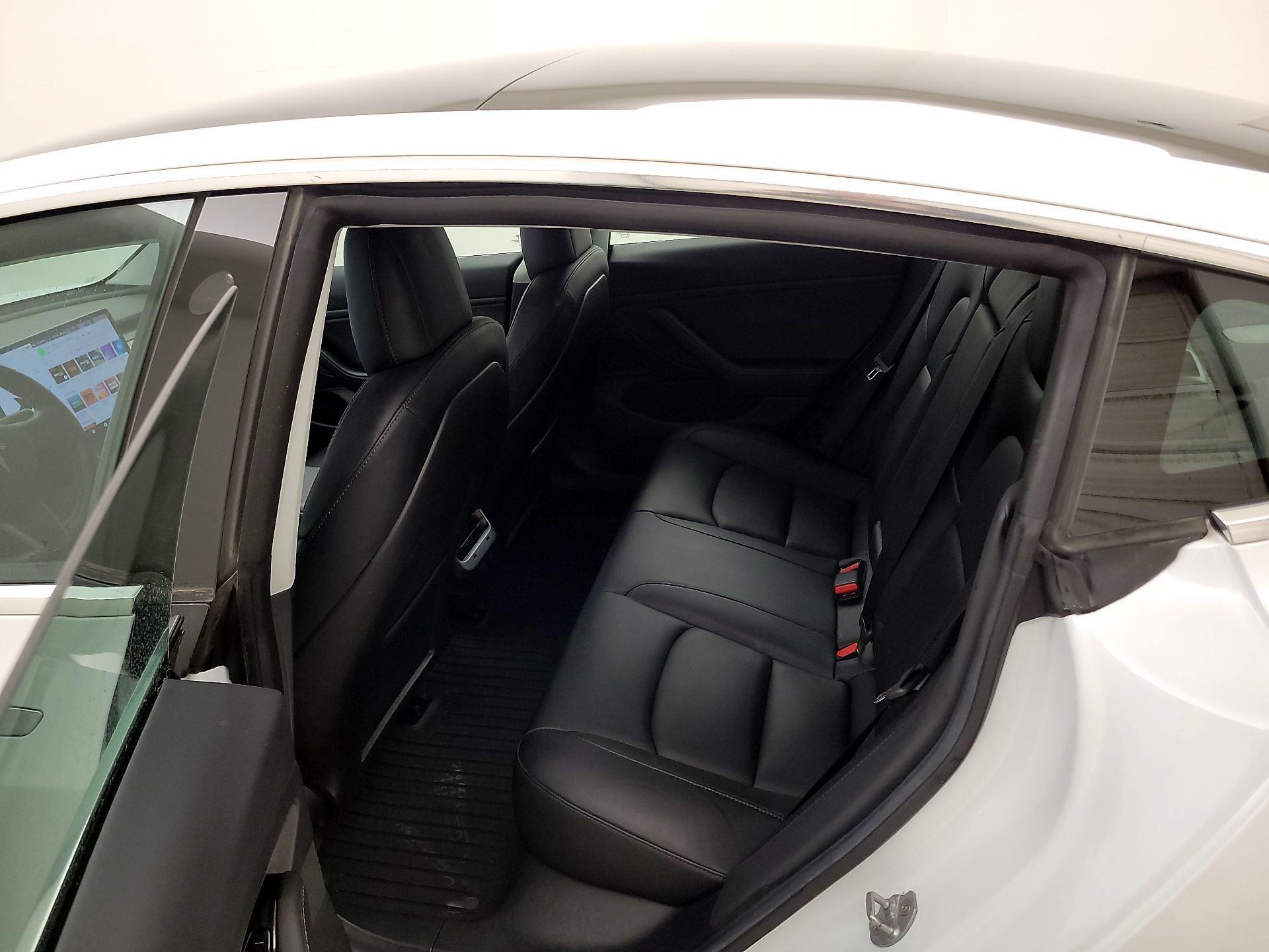 Thumbnail: 2019 Tesla Model 3 - 18