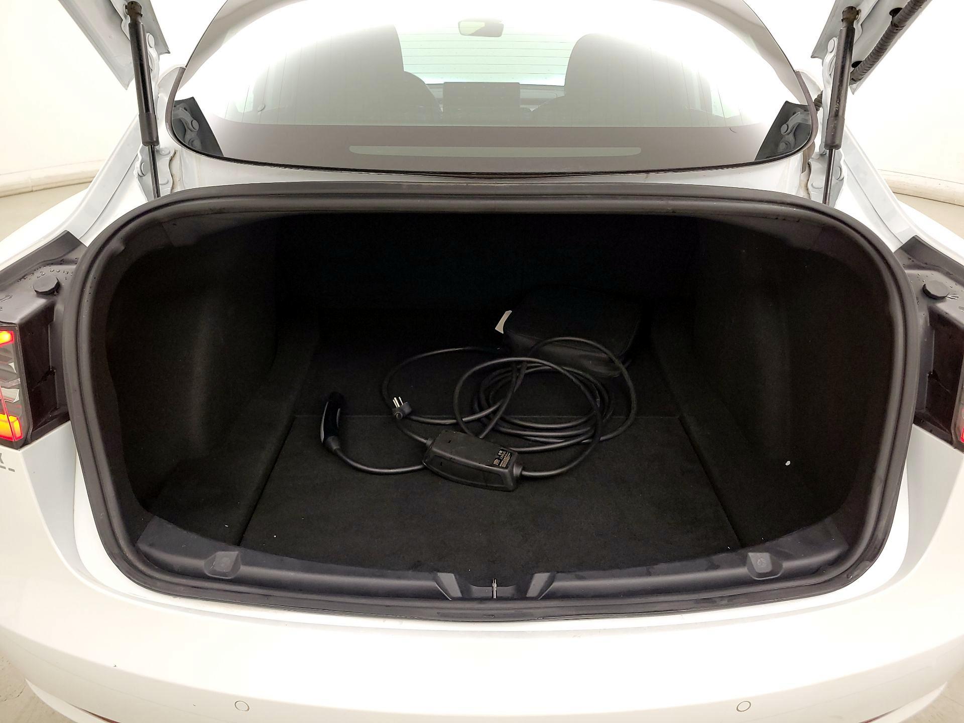 Thumbnail: 2019 Tesla Model 3 - 19