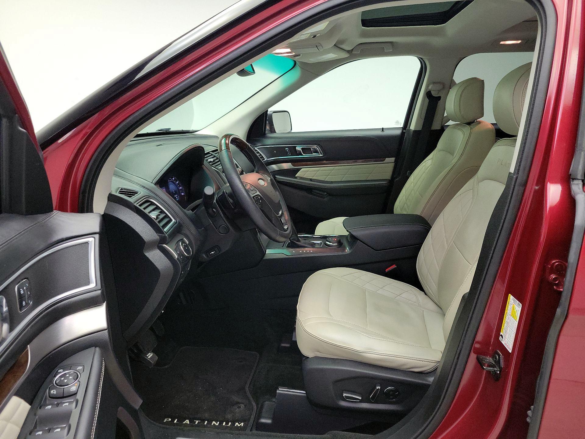 Thumbnail: 2016 Ford Explorer - 11