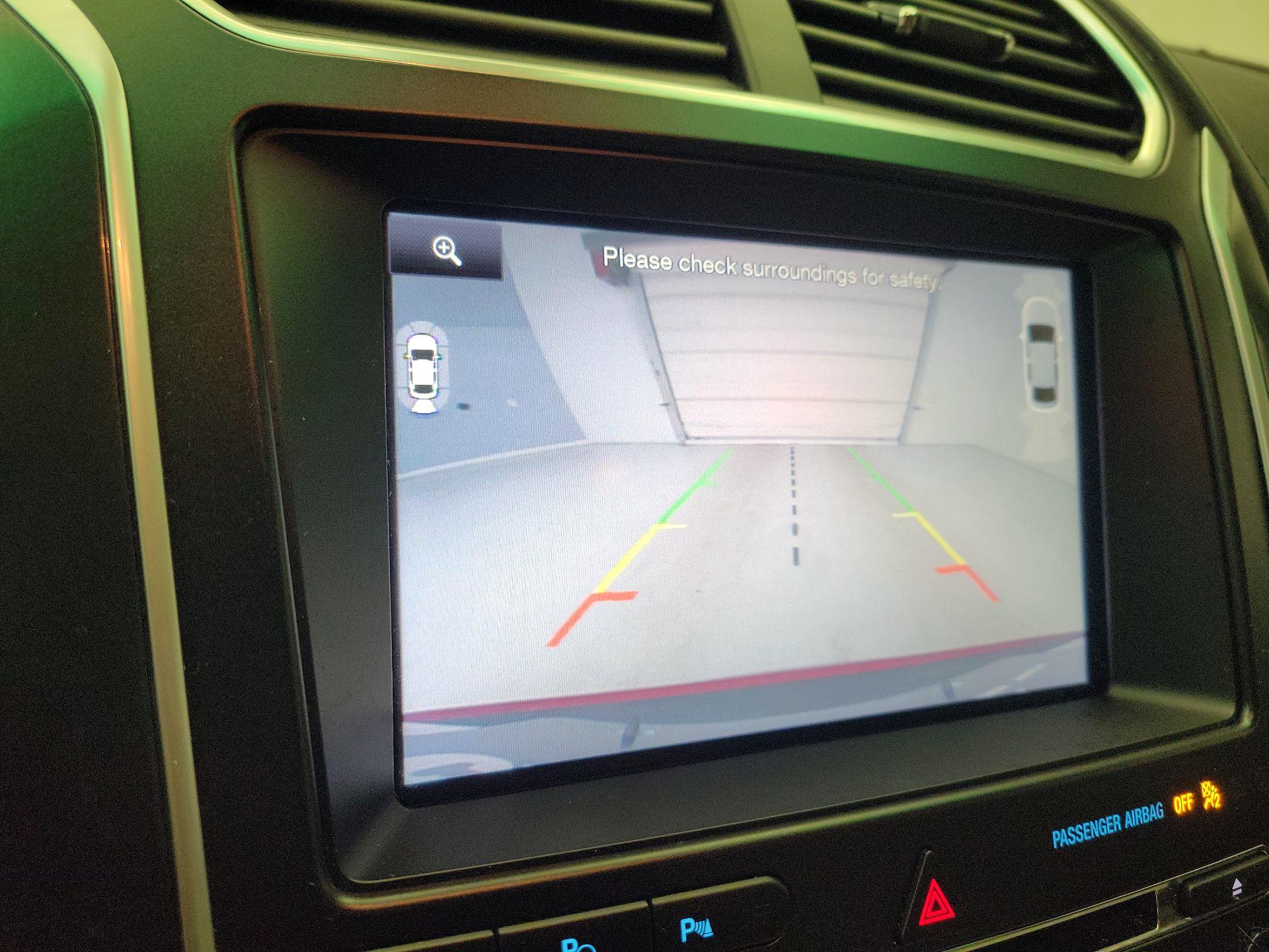 Thumbnail: 2016 Ford Explorer - 13