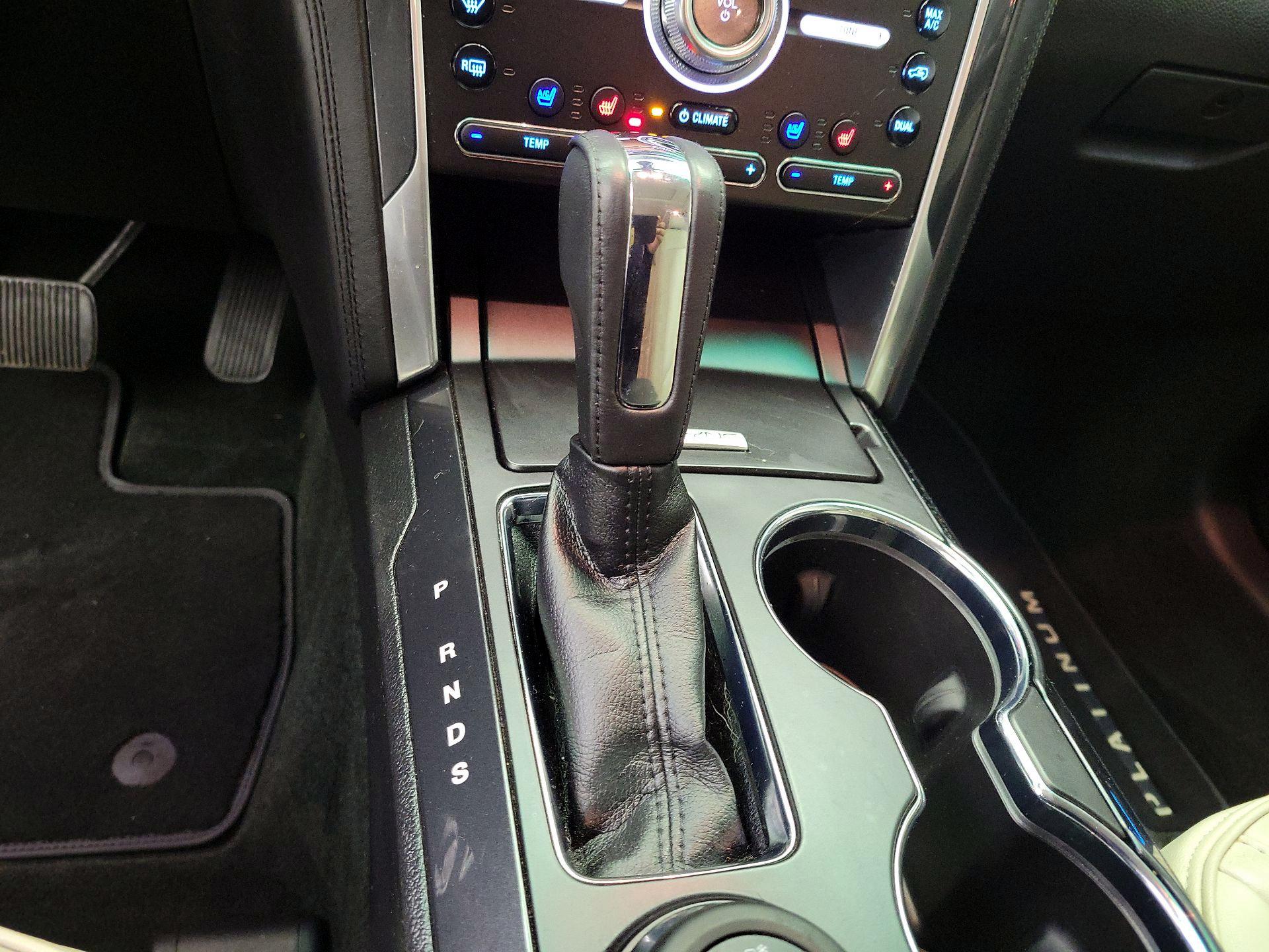 Thumbnail: 2016 Ford Explorer - 16