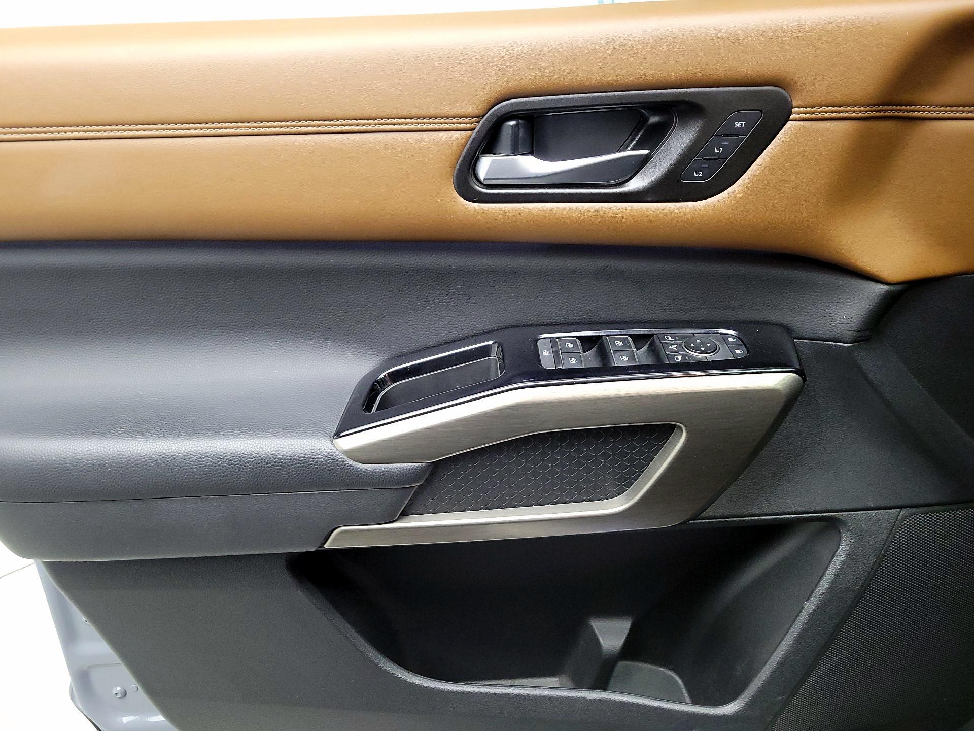 Thumbnail: 2022 Nissan Pathfinder - 12