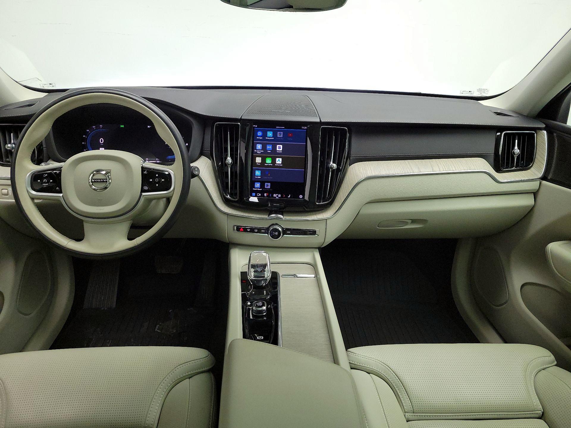 Thumbnail: 2022 Volvo XC60 - 9