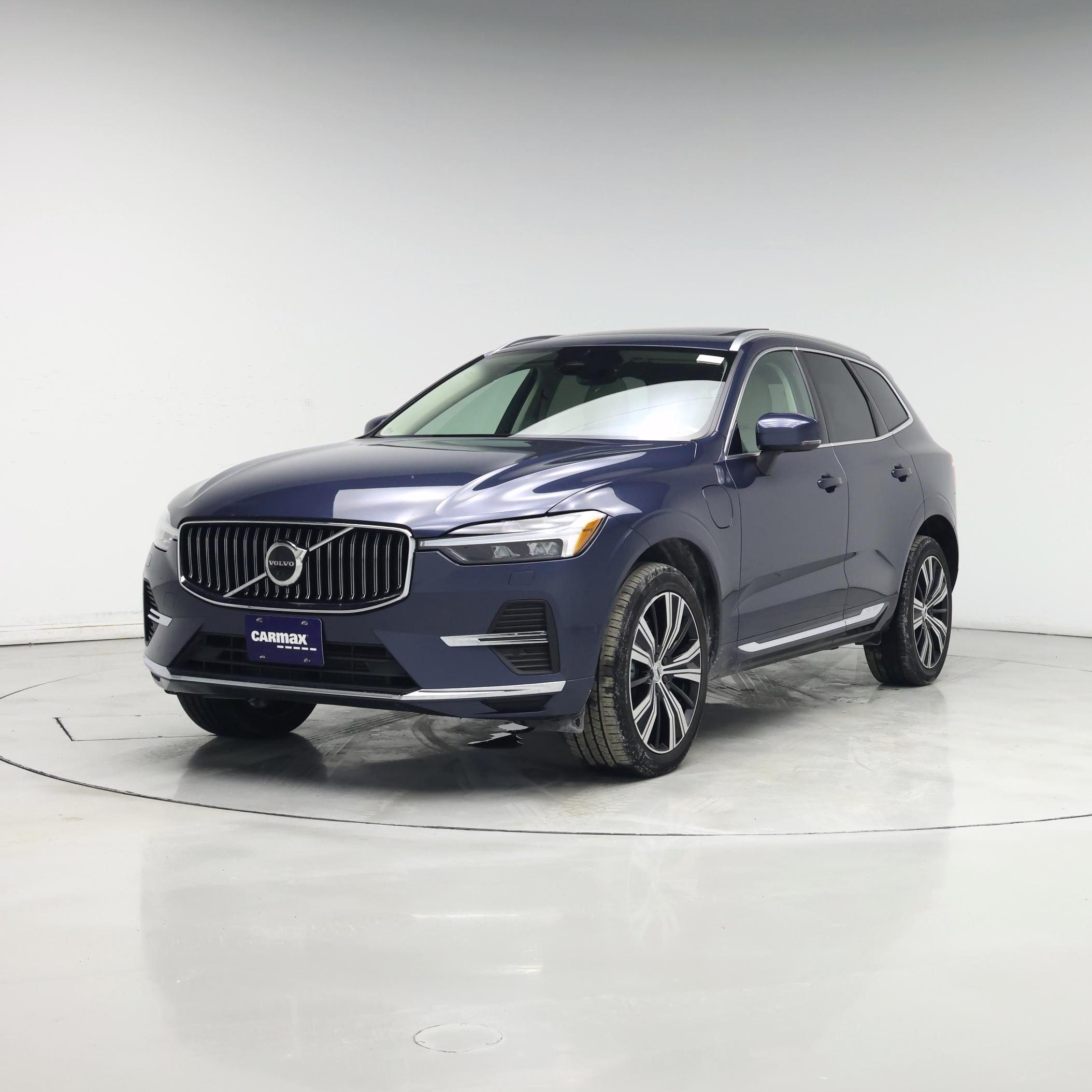 Thumbnail: 2022 Volvo XC60 - 4