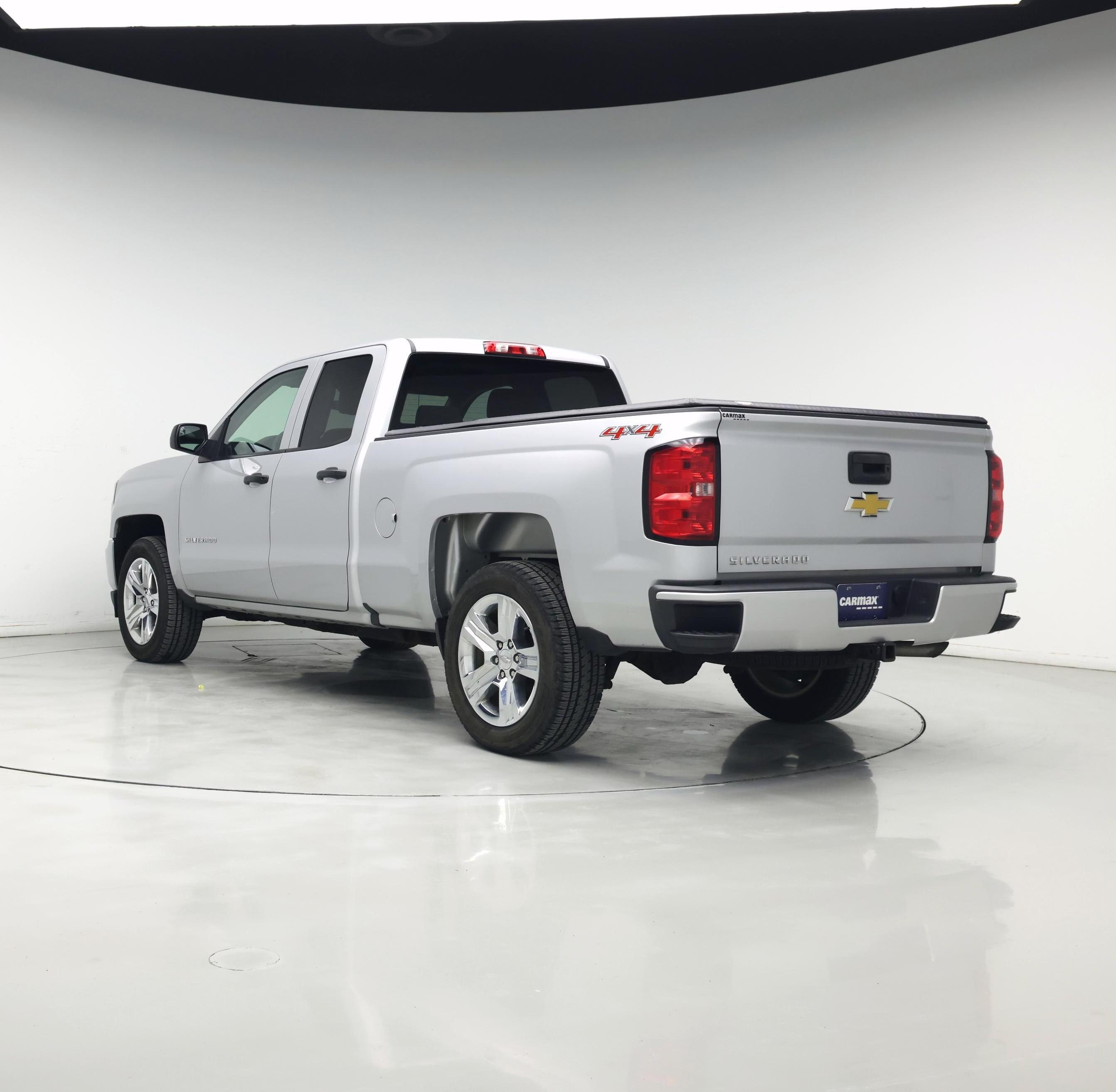 Thumbnail: 2017 Chevrolet Silverado 1500 - 2