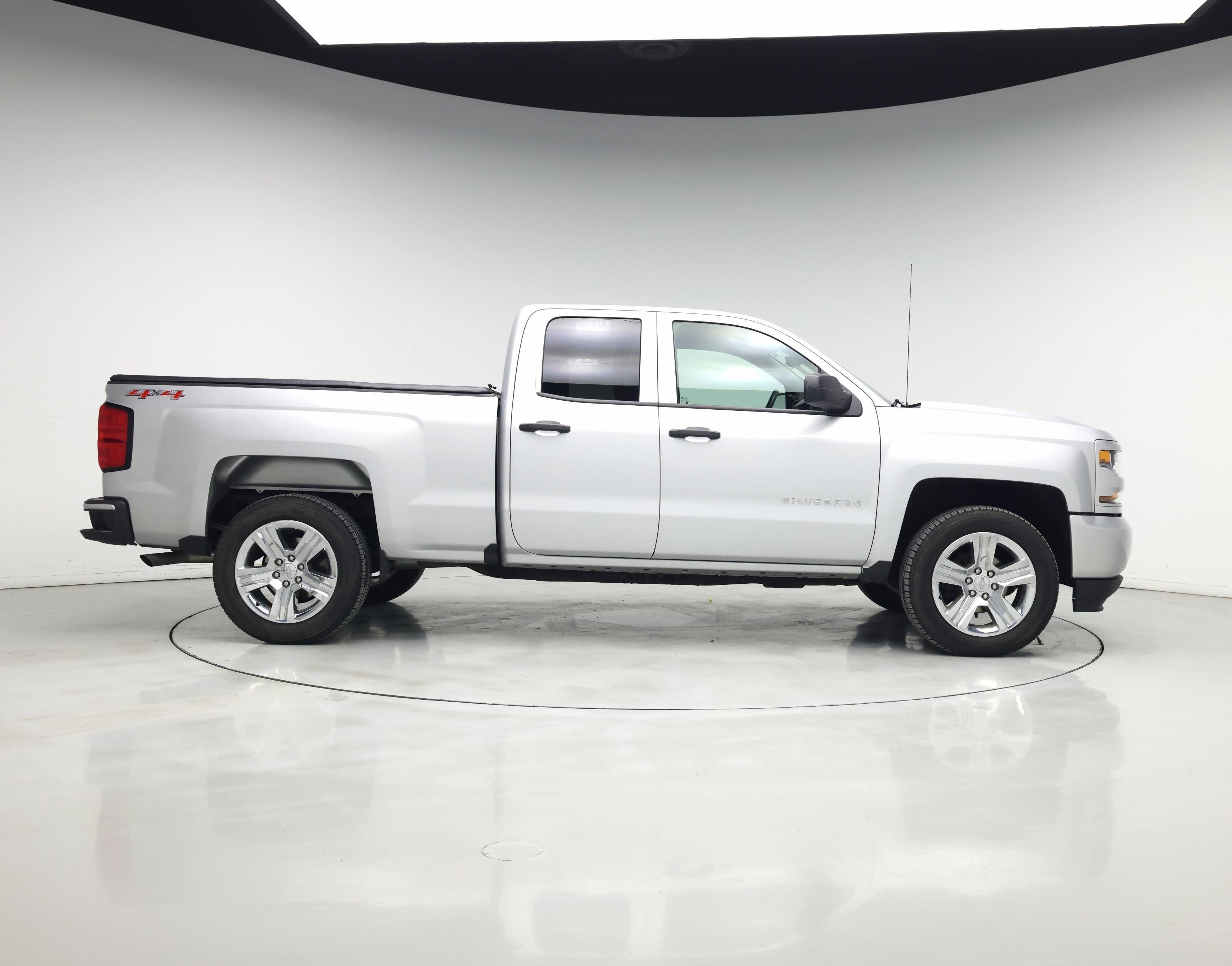Thumbnail: 2017 Chevrolet Silverado 1500 - 7