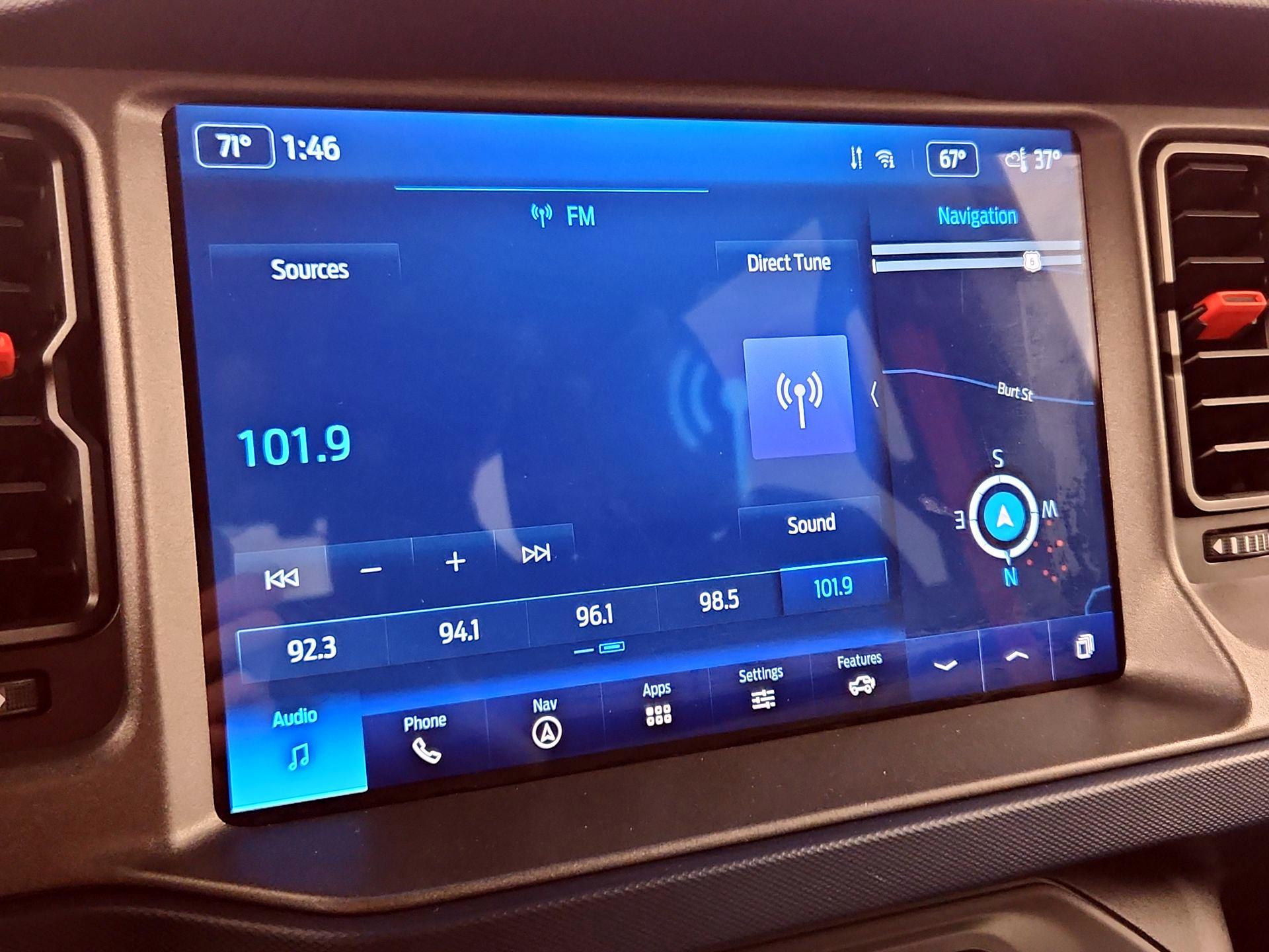 Thumbnail: 2022 Ford Bronco - 16