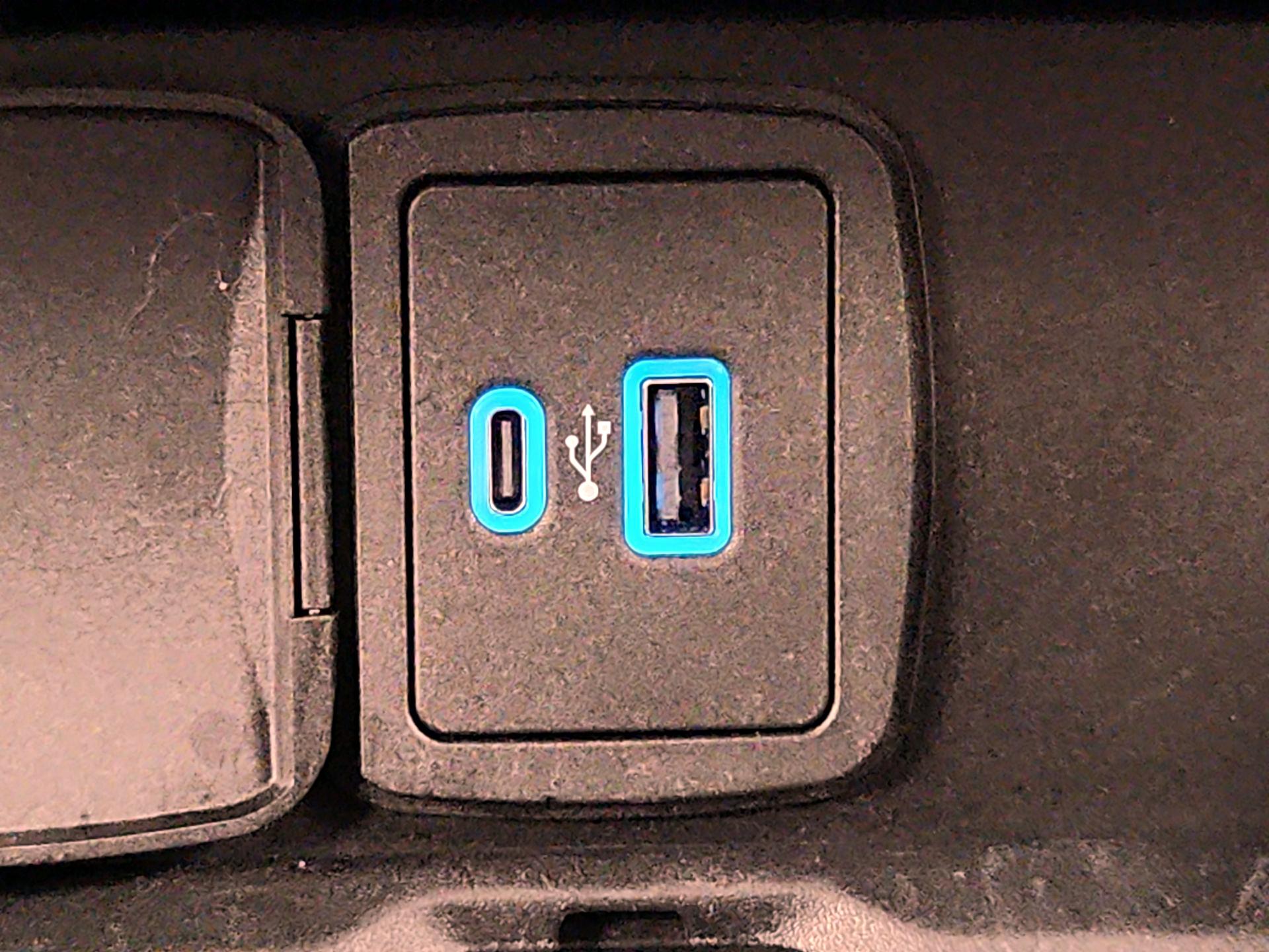 Thumbnail: 2022 Ford Bronco - 19