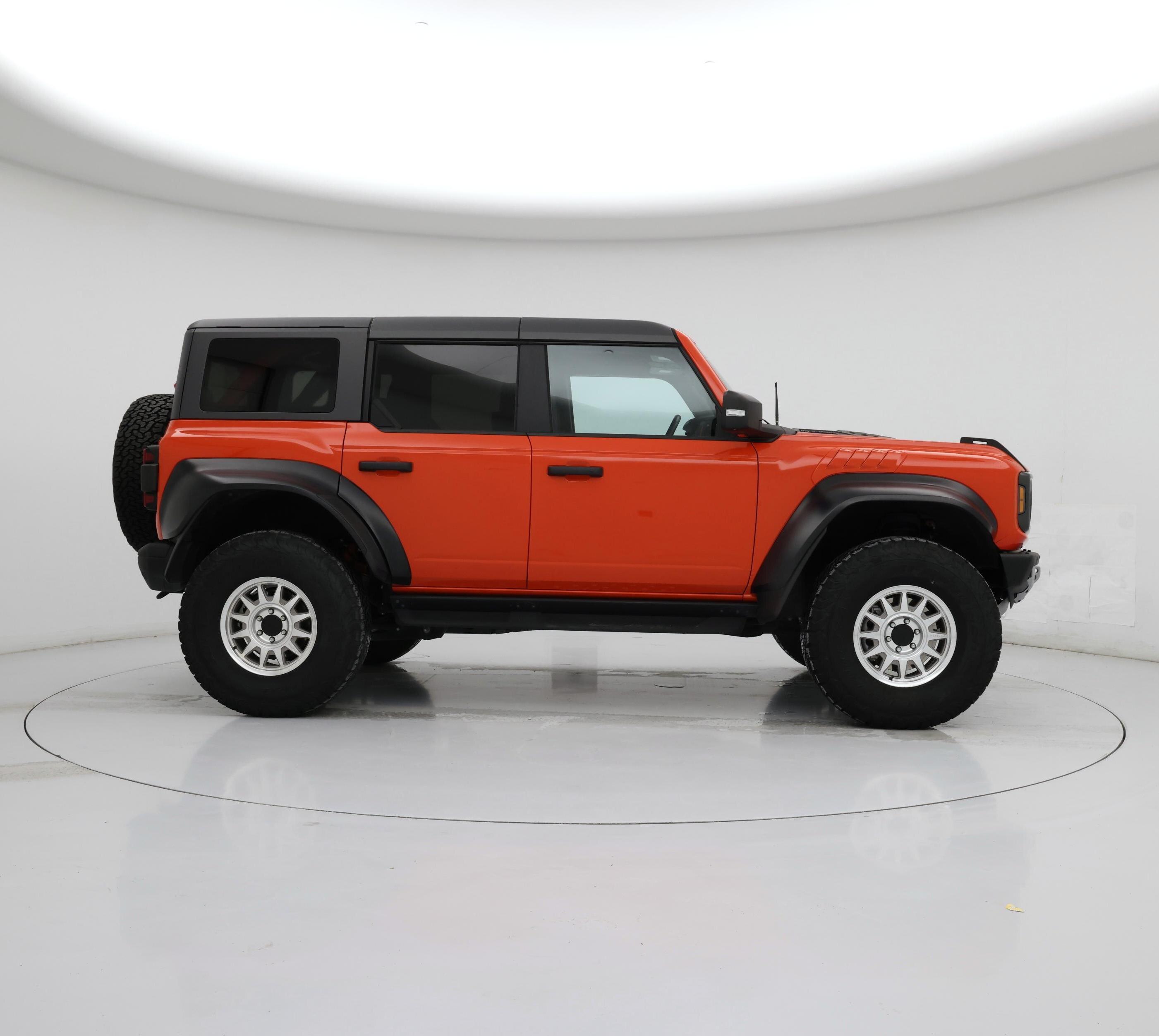 Thumbnail: 2022 Ford Bronco - 7