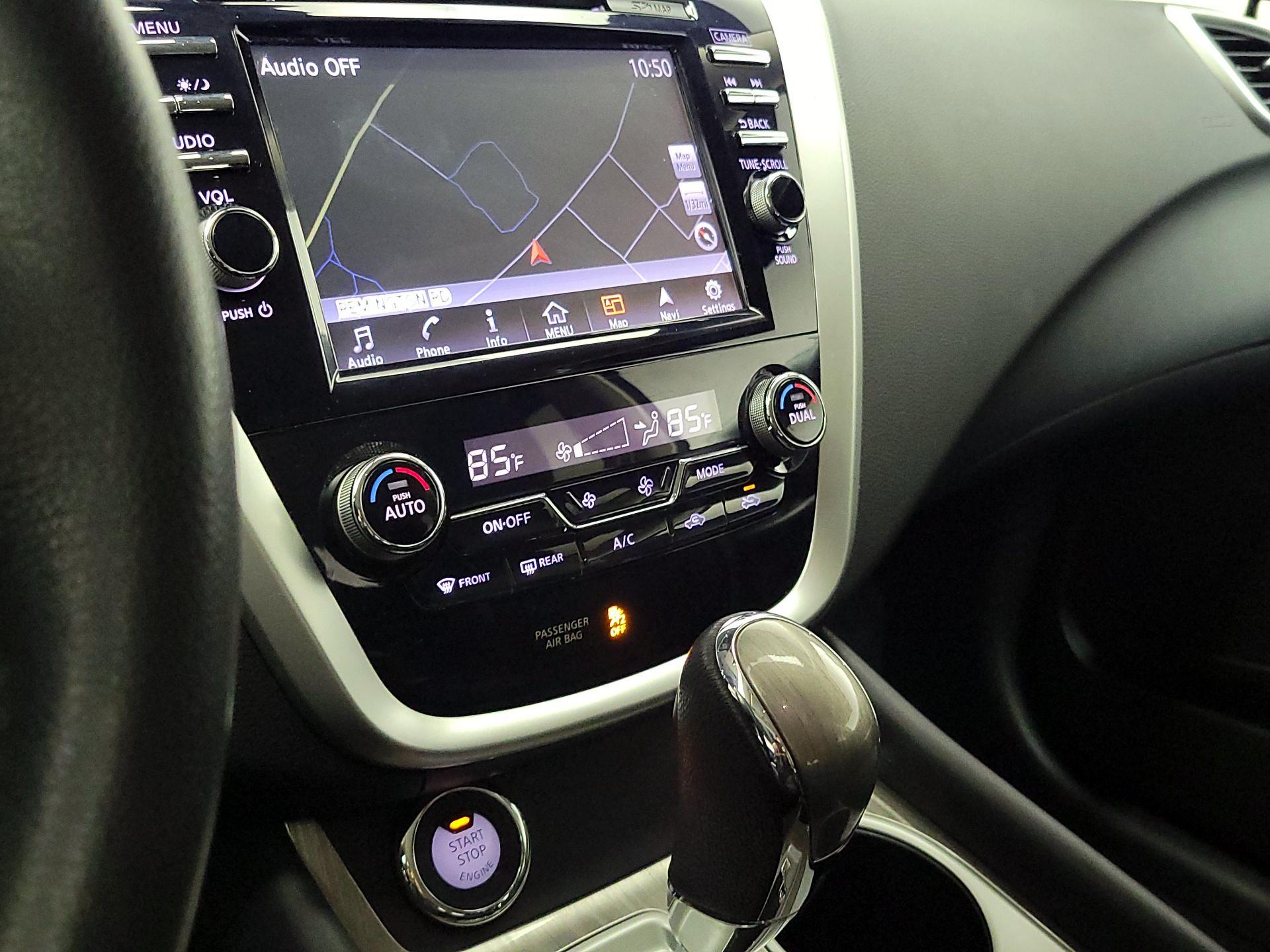 Thumbnail: 2016 Nissan Murano - 17