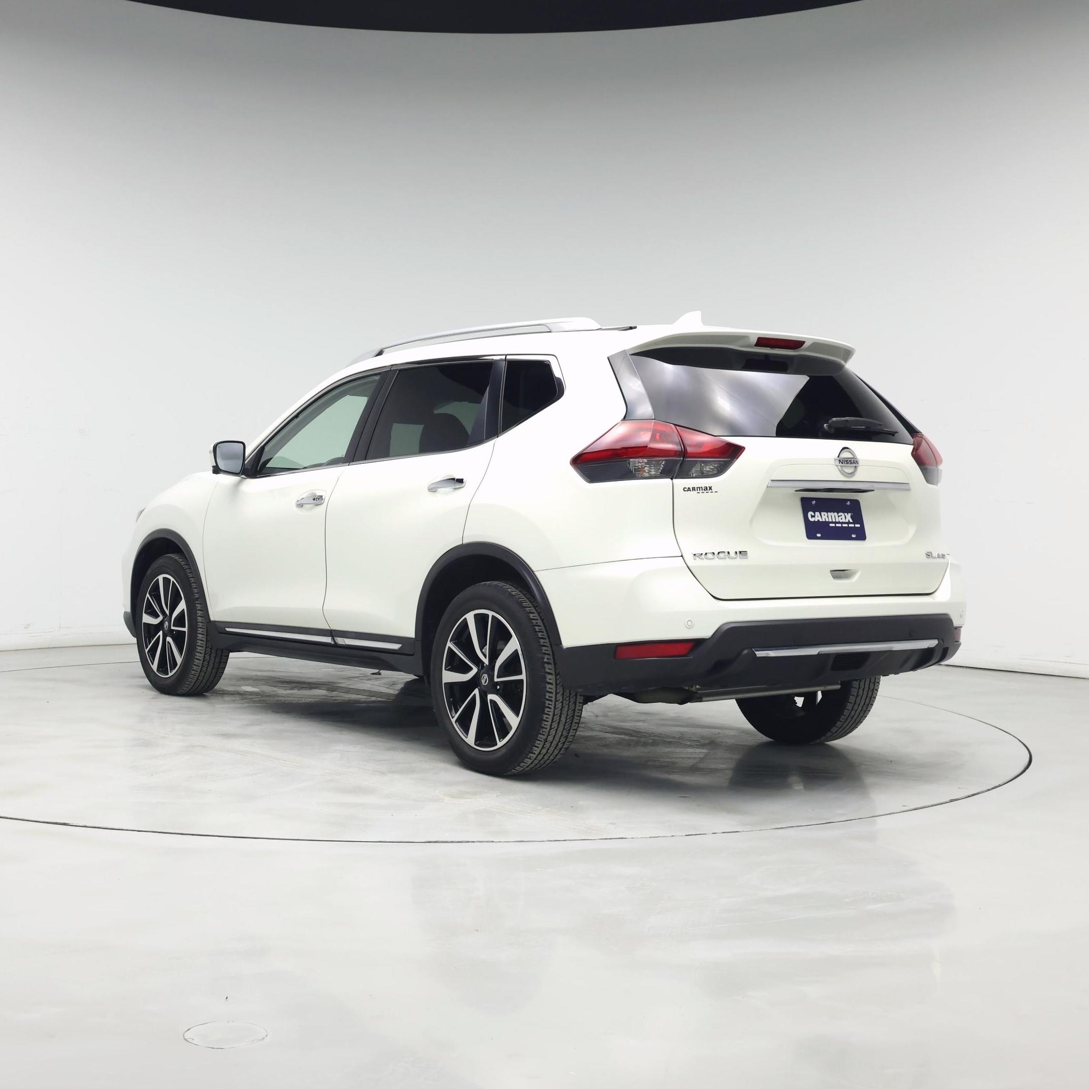 Thumbnail: 2019 Nissan Rogue - 2