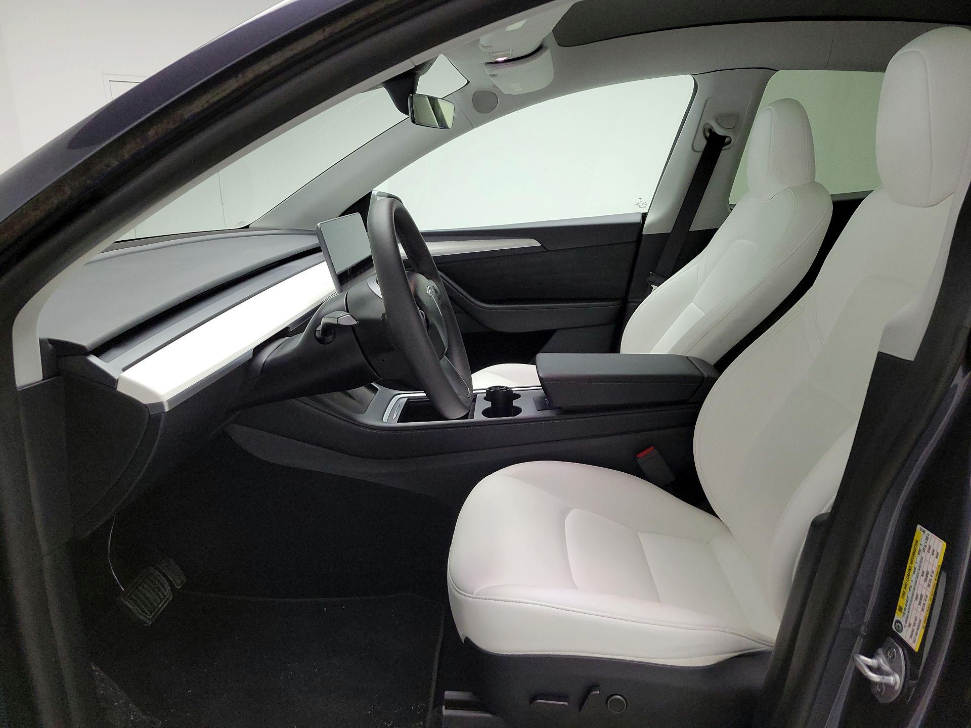 Thumbnail: 2023 Tesla Model Y - 11