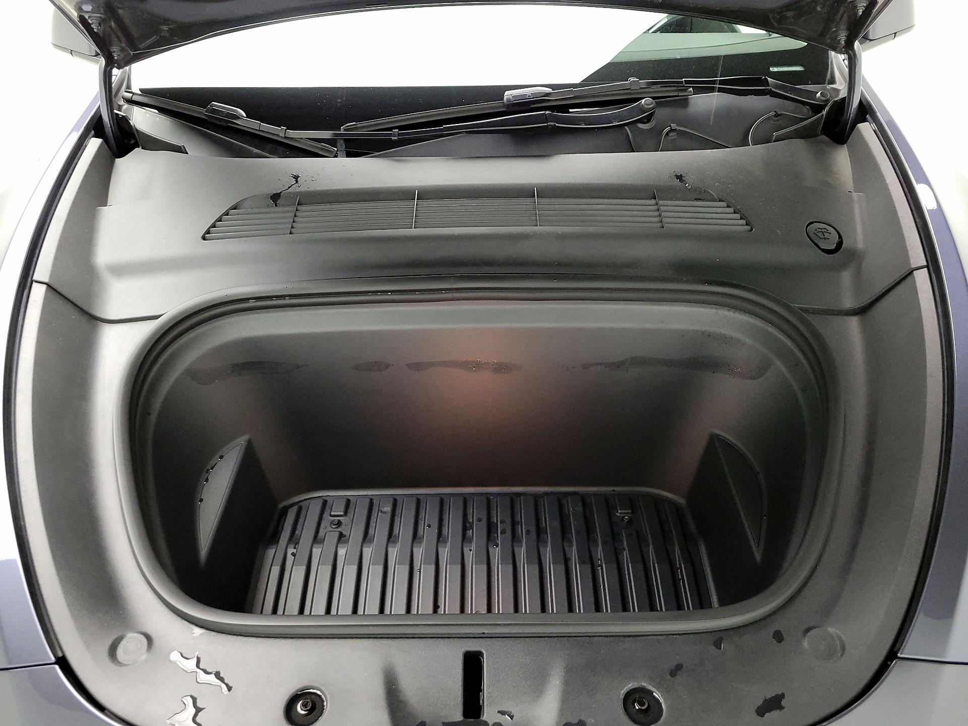 Thumbnail: 2023 Tesla Model Y - 20