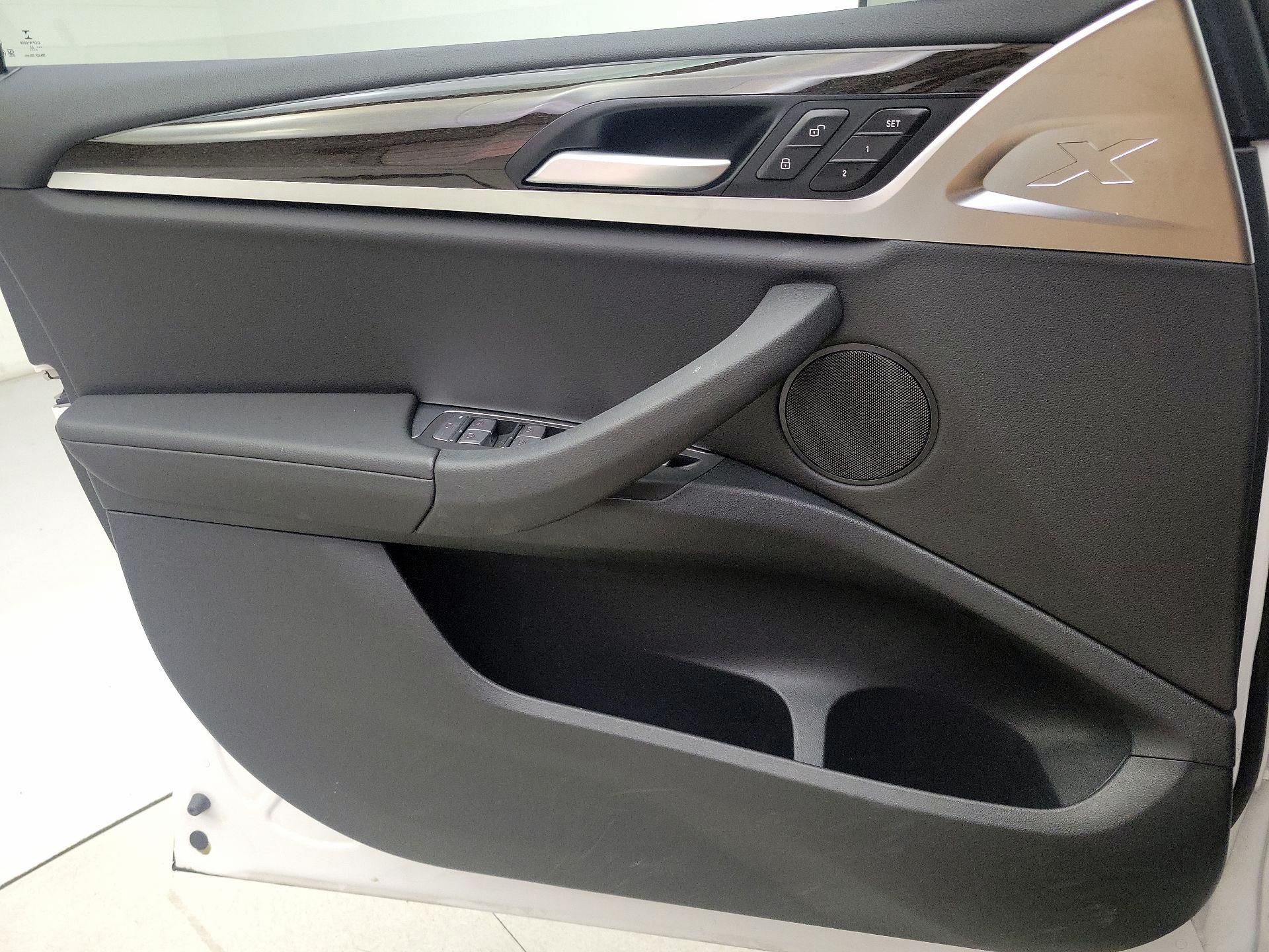 Thumbnail: 2022 BMW X3 - 12