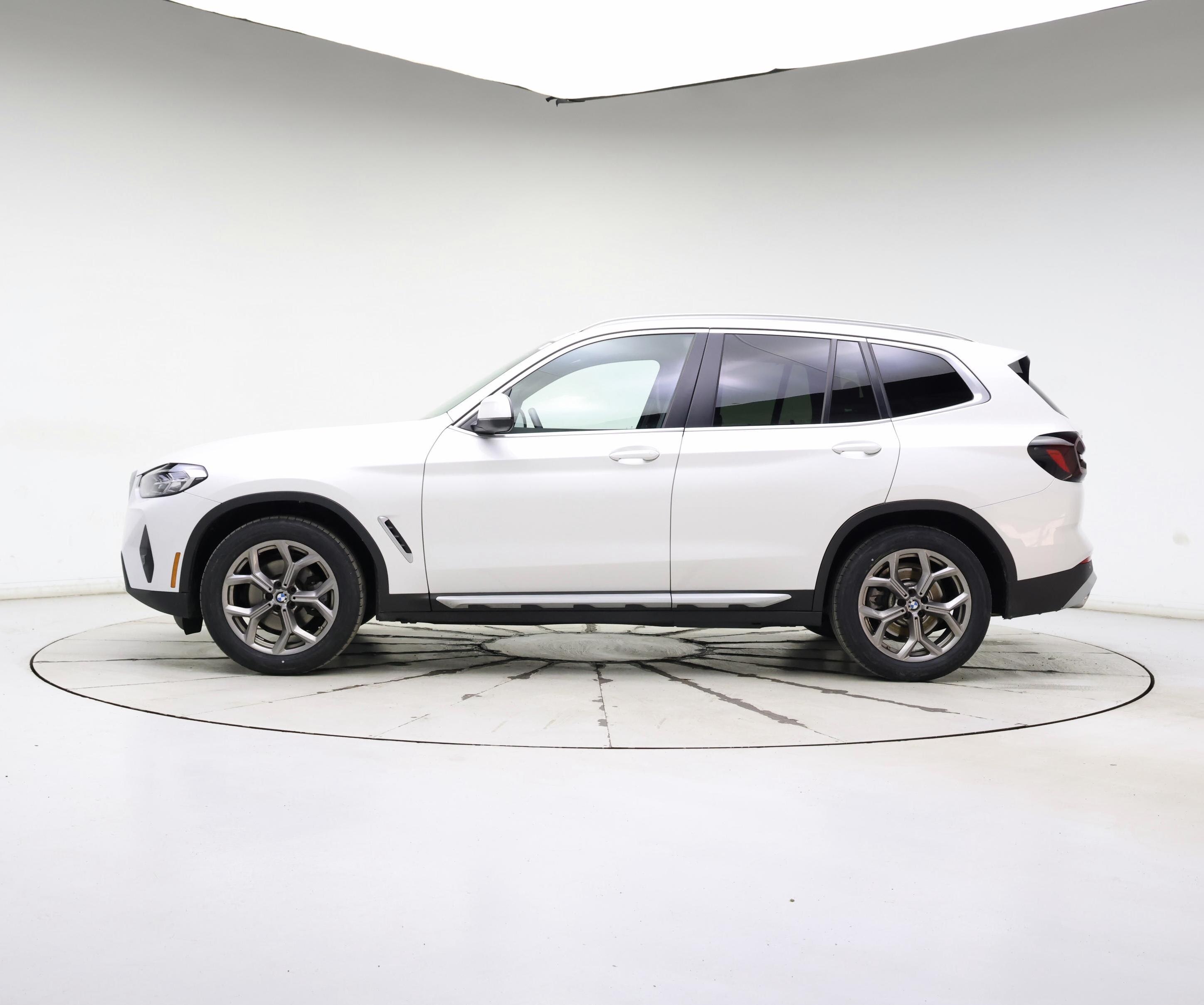 Thumbnail: 2022 BMW X3 - 3