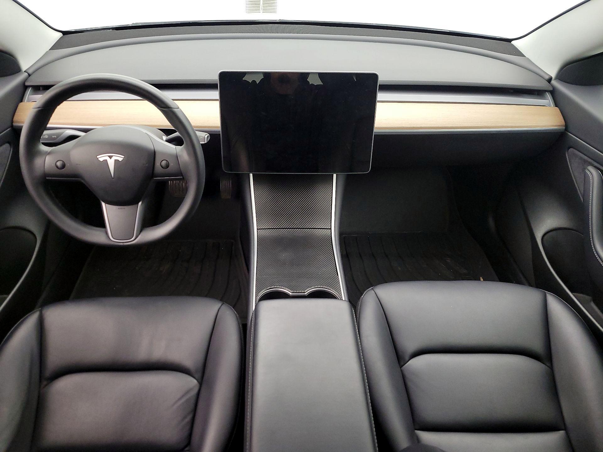 Thumbnail: 2020 Tesla Model 3 - 9