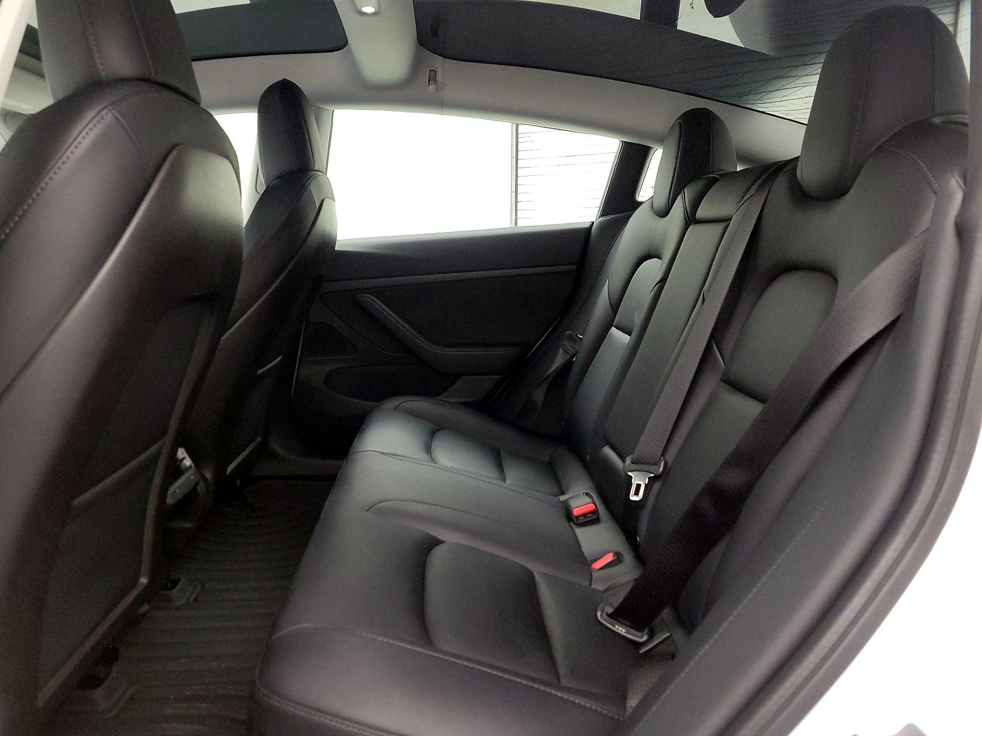 Thumbnail: 2020 Tesla Model 3 - 19