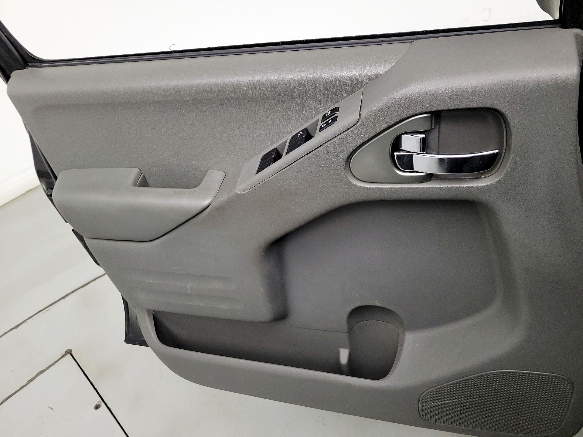 Thumbnail: 2016 Nissan Frontier - 12