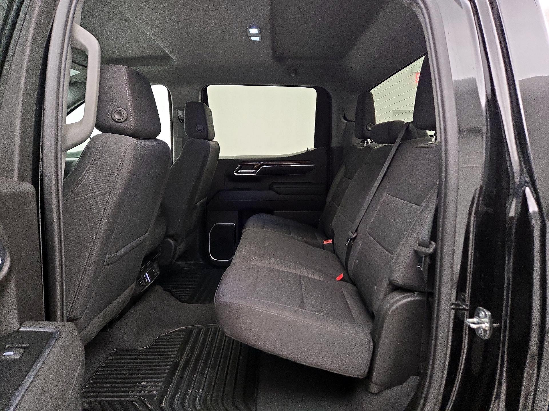 Thumbnail: 2023 Chevrolet Silverado 1500 - 19