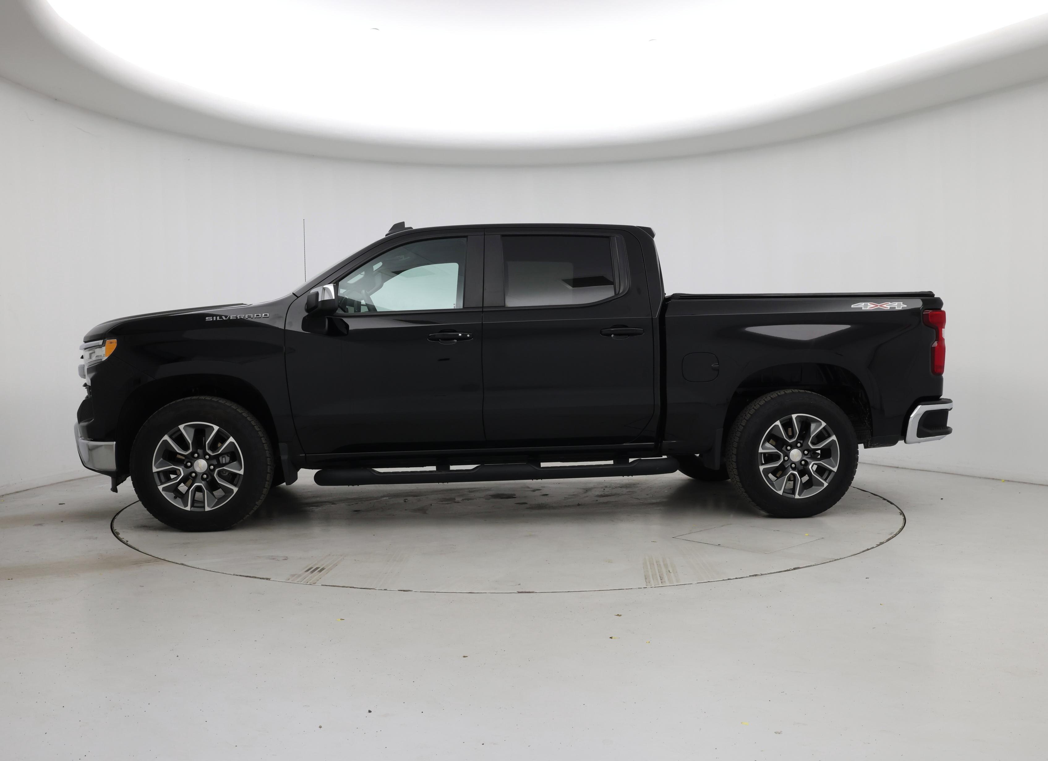 Thumbnail: 2023 Chevrolet Silverado 1500 - 3