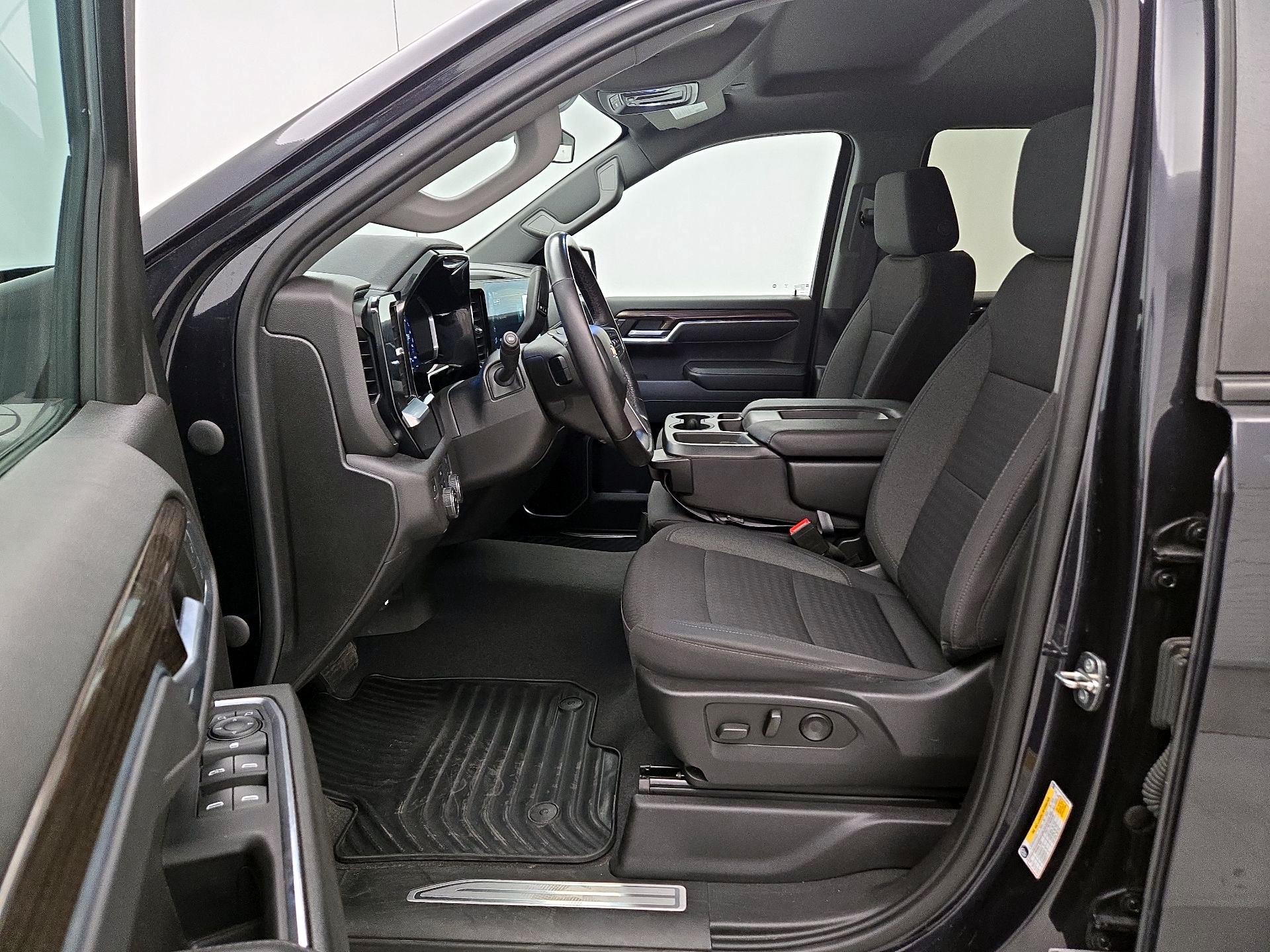 Thumbnail: 2022 Chevrolet Silverado 1500 - 11