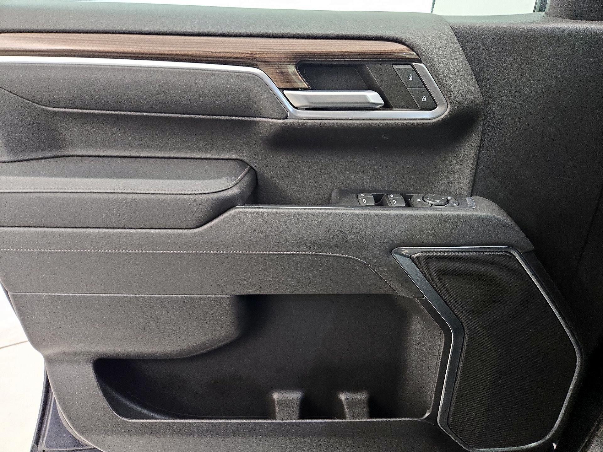 Thumbnail: 2022 Chevrolet Silverado 1500 - 12