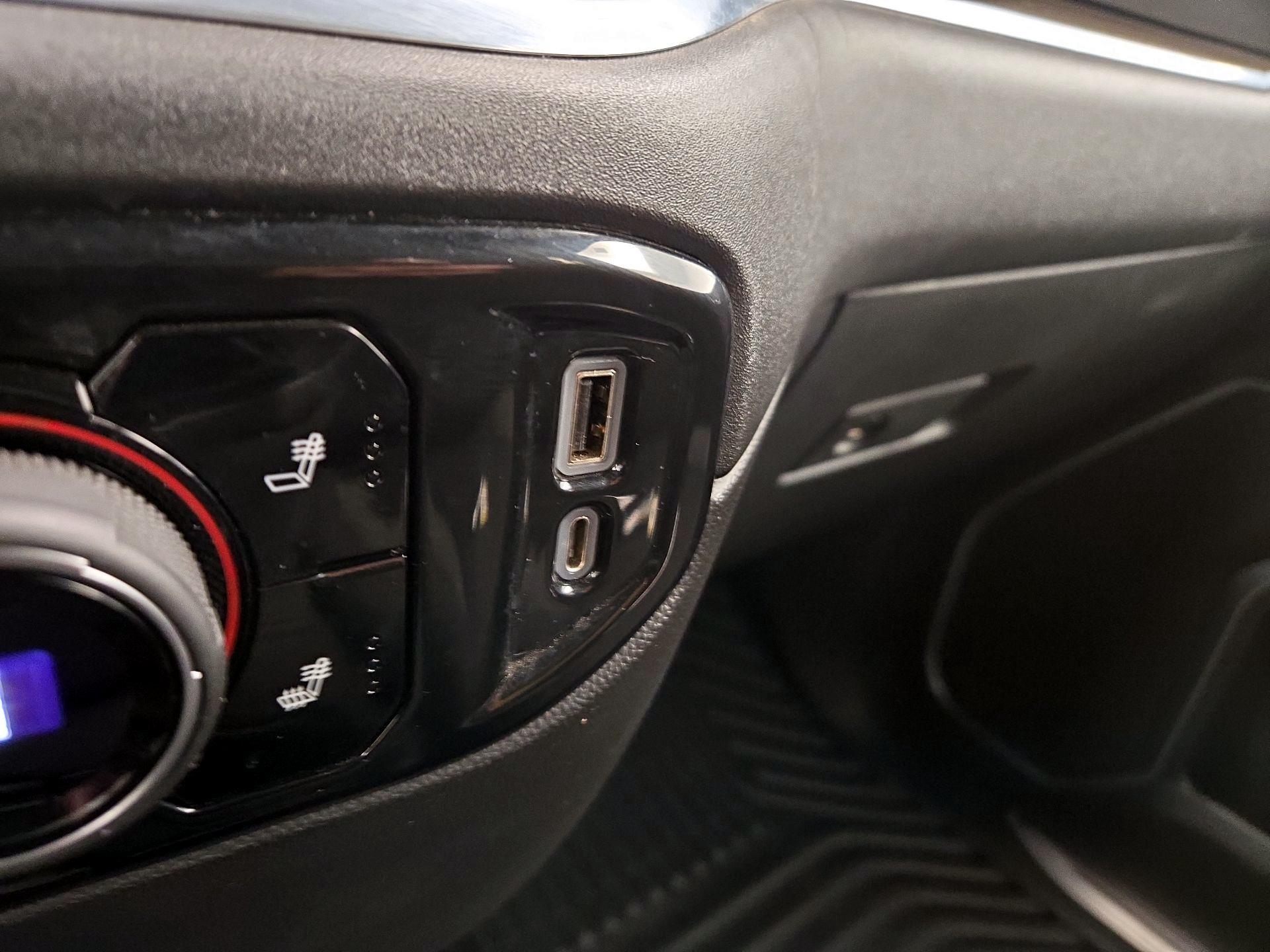 Thumbnail: 2022 Chevrolet Silverado 1500 - 18