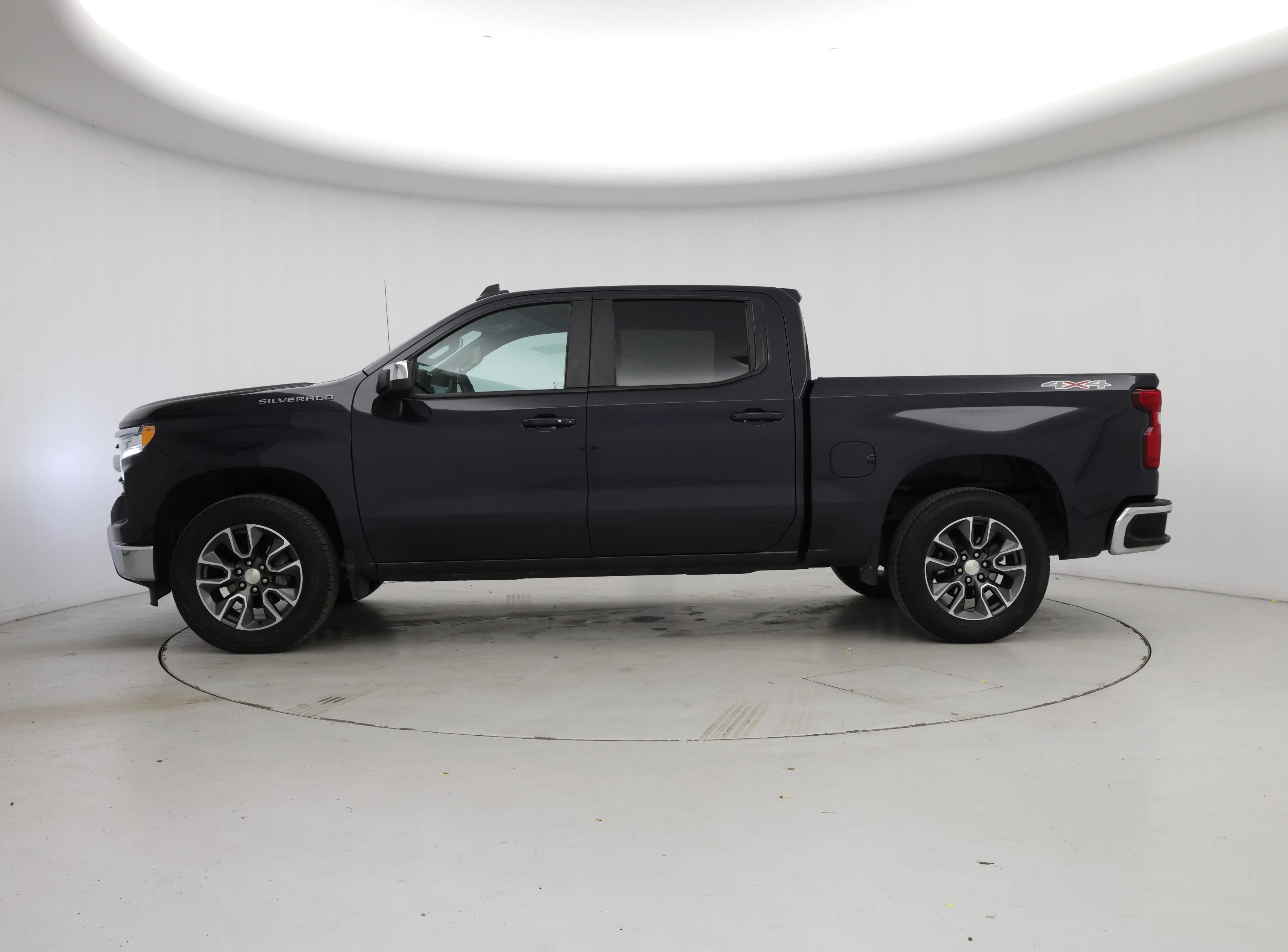 Thumbnail: 2022 Chevrolet Silverado 1500 - 3