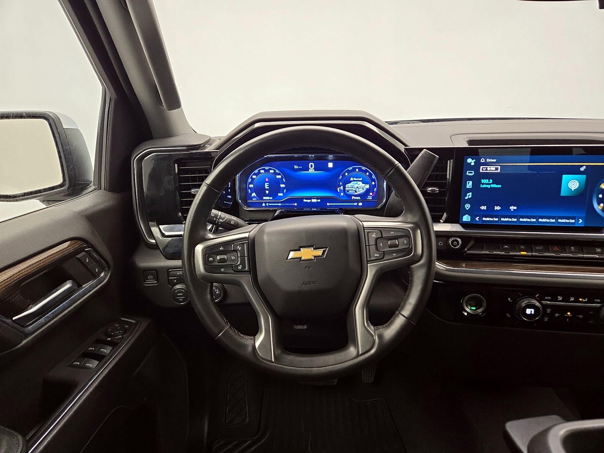 Thumbnail: 2023 Chevrolet Silverado 1500 - 10