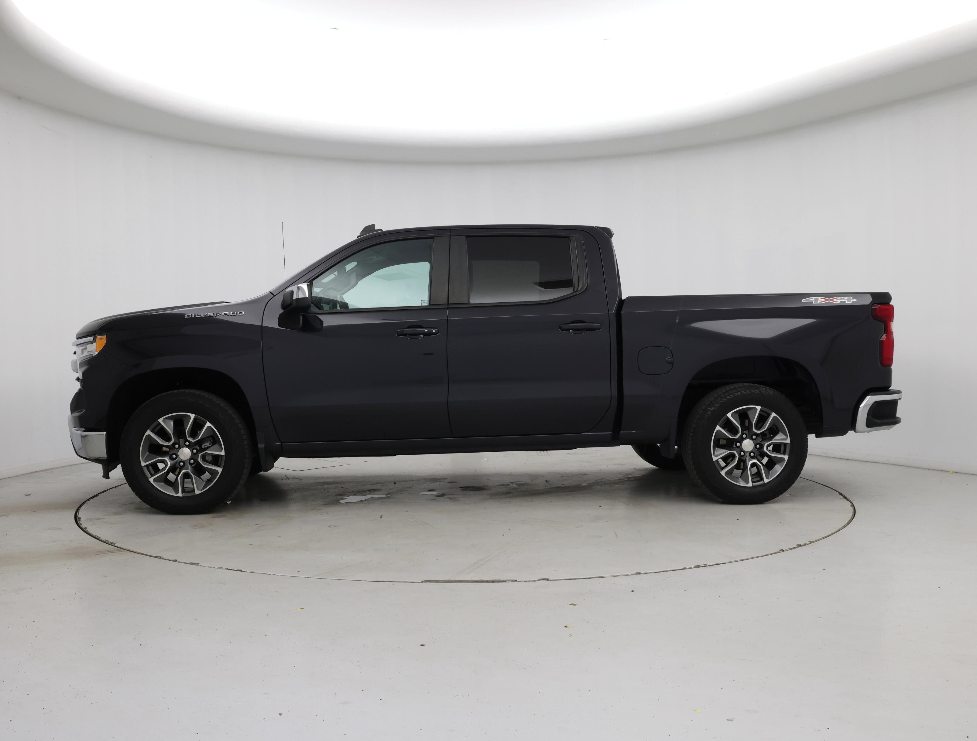 Thumbnail: 2023 Chevrolet Silverado 1500 - 3