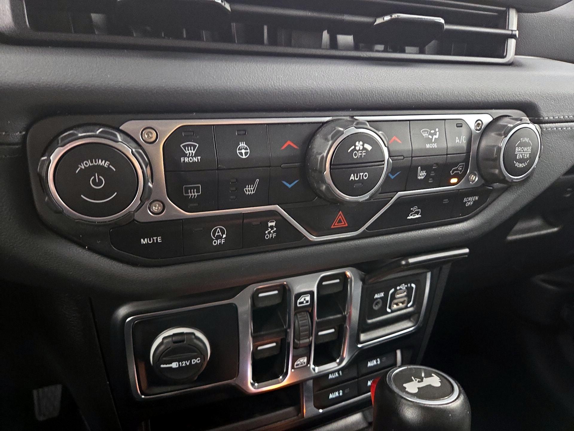 Thumbnail: 2024 Jeep Wrangler - 17