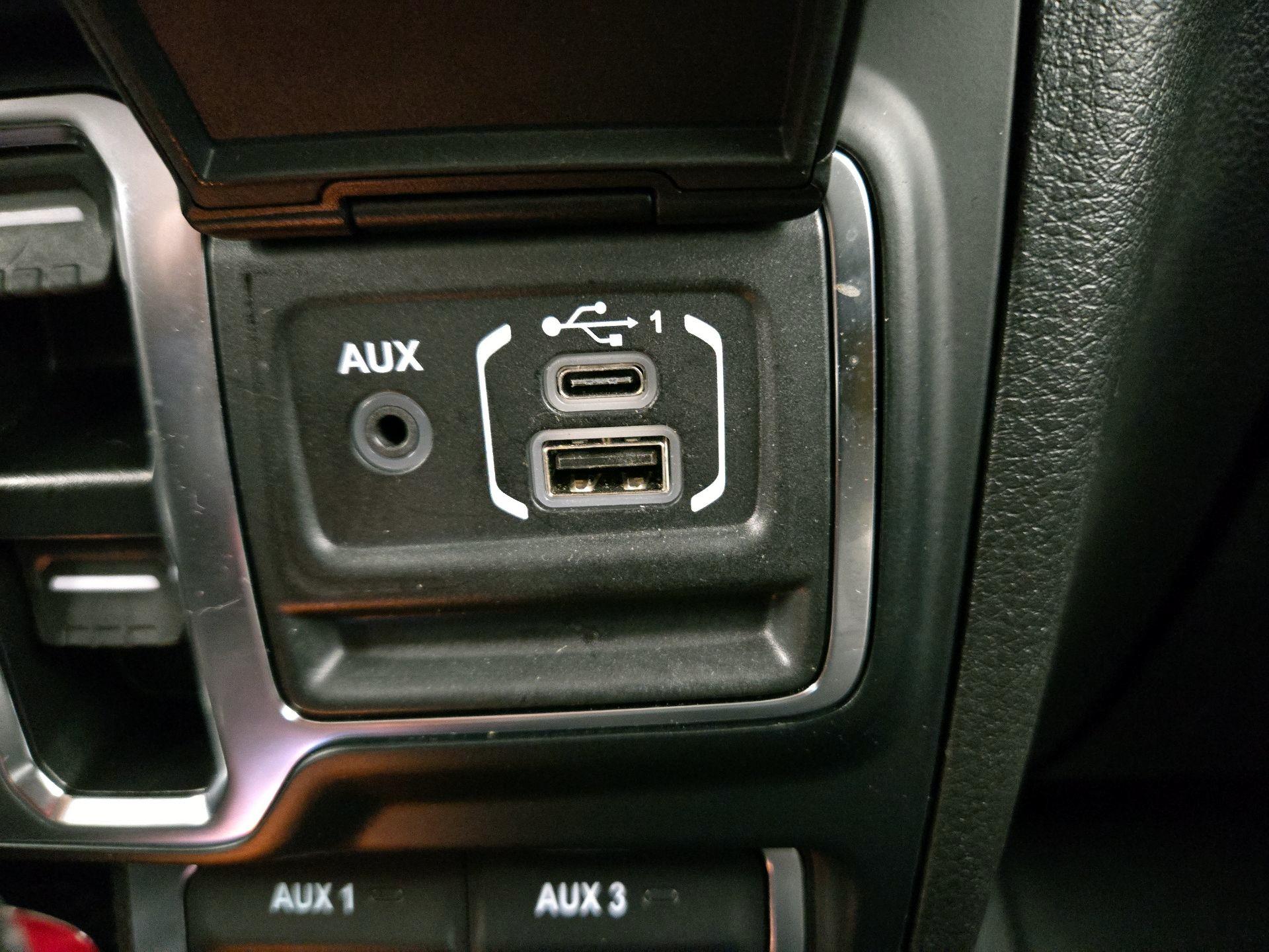 Thumbnail: 2024 Jeep Wrangler - 19