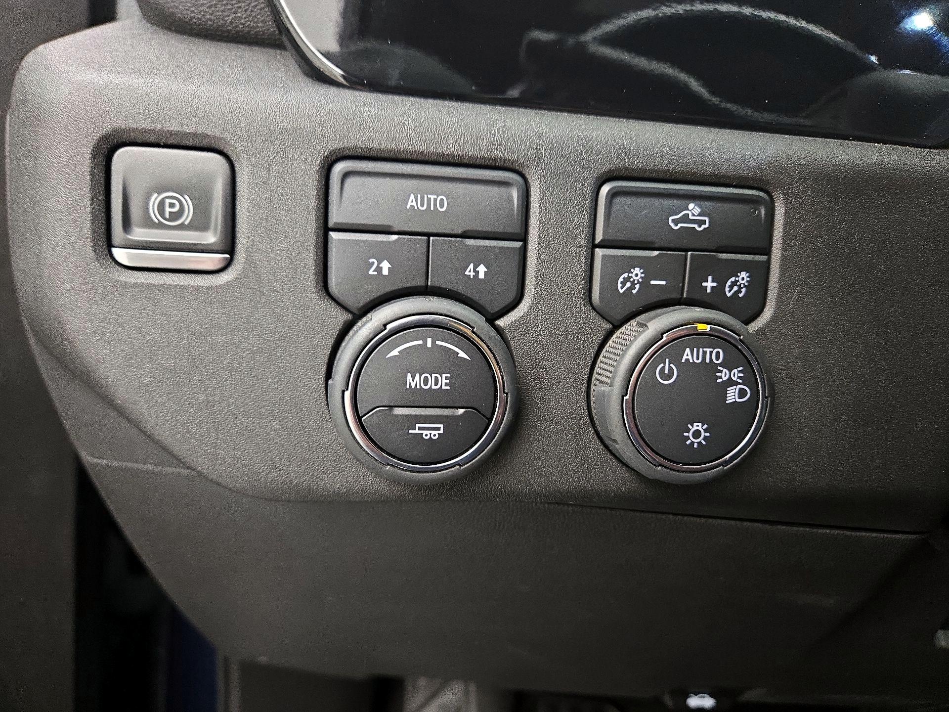 Thumbnail: 2022 Chevrolet Silverado 1500 - 13