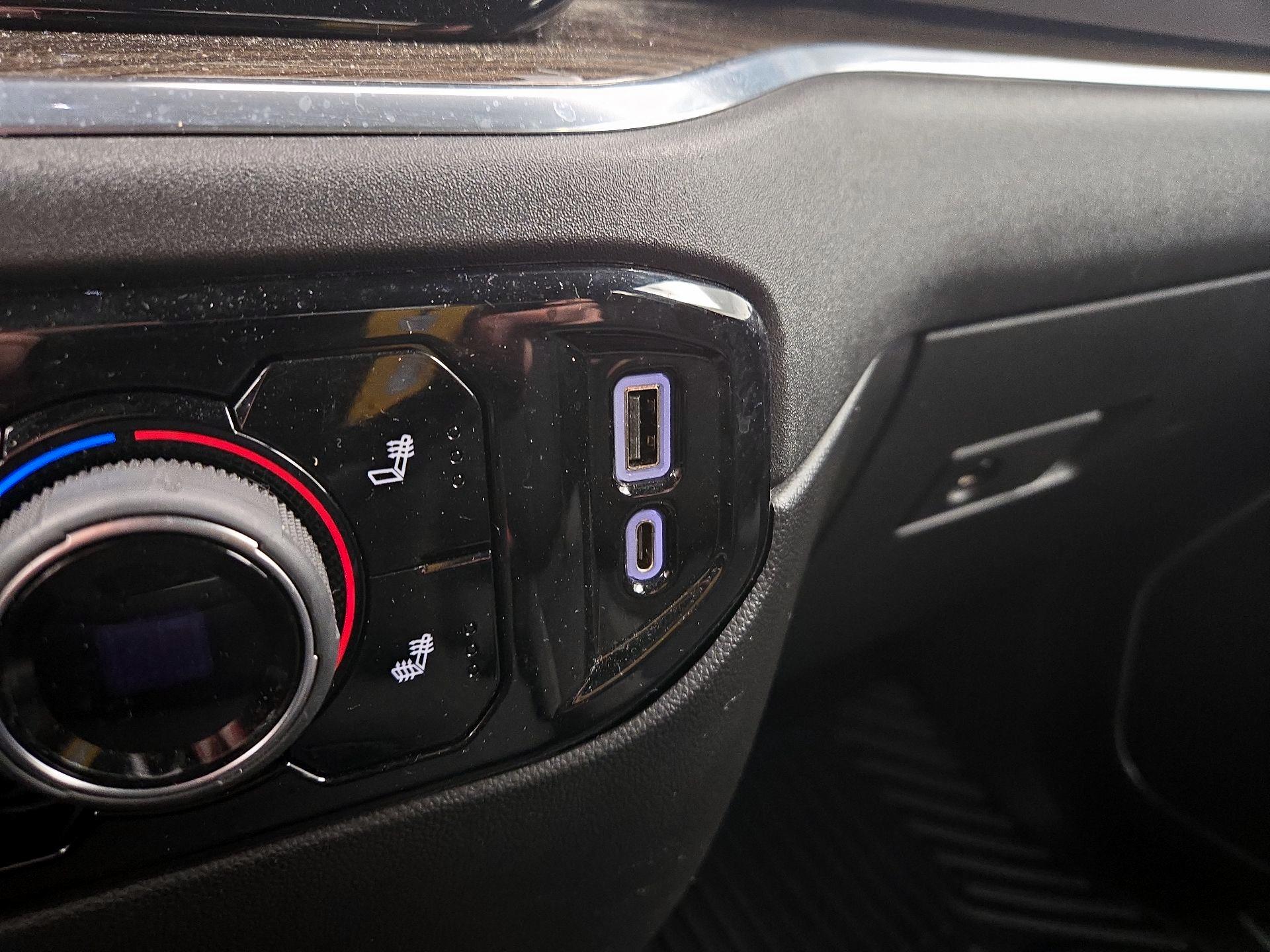 Thumbnail: 2022 Chevrolet Silverado 1500 - 19