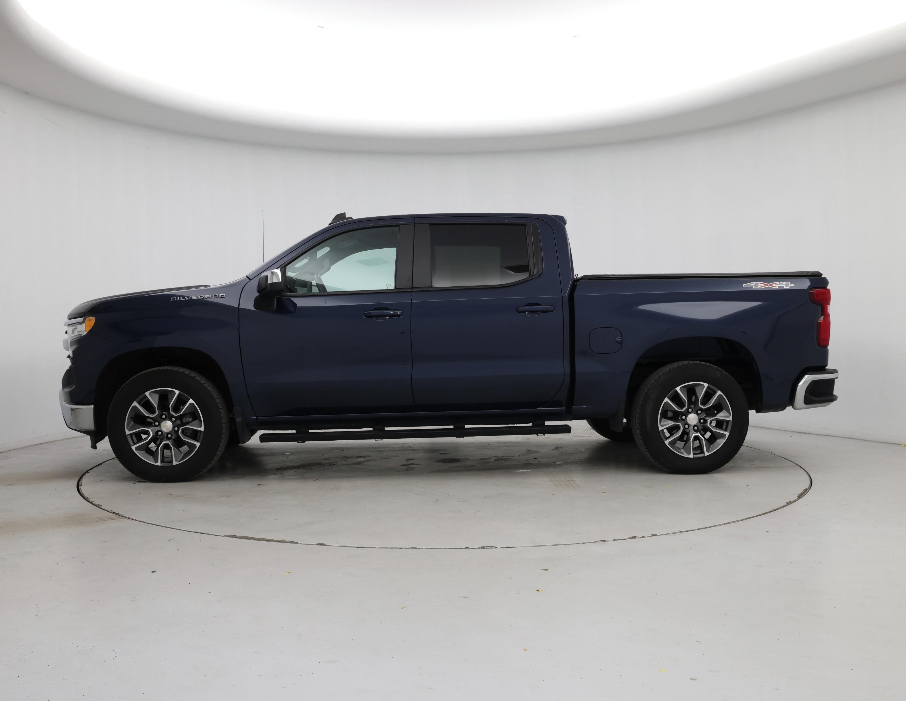 Thumbnail: 2022 Chevrolet Silverado 1500 - 3