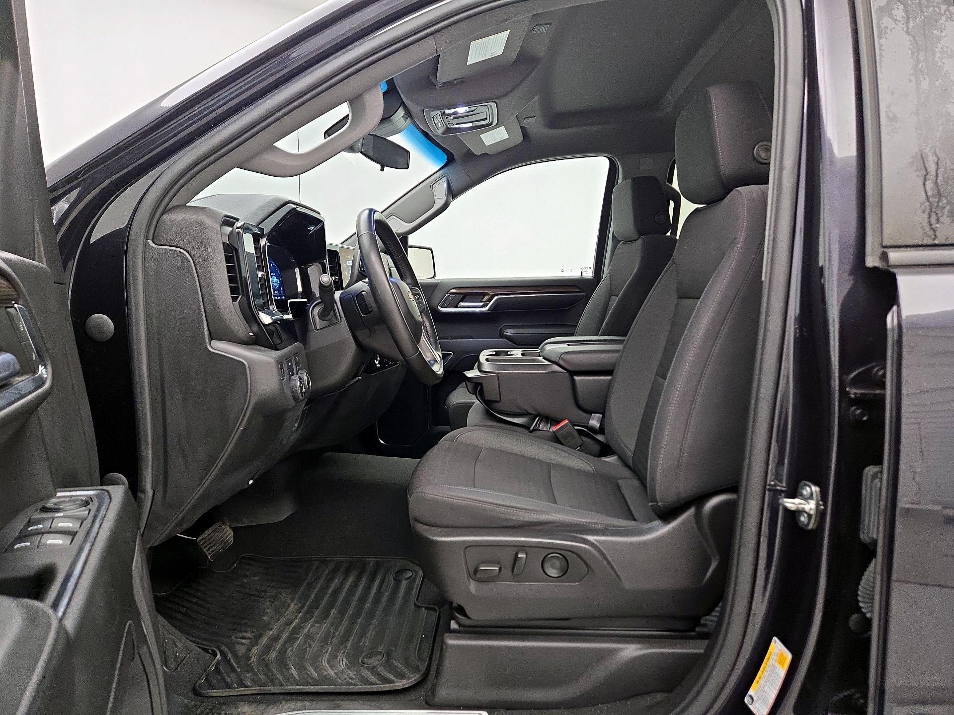 Thumbnail: 2023 Chevrolet Silverado 1500 - 11