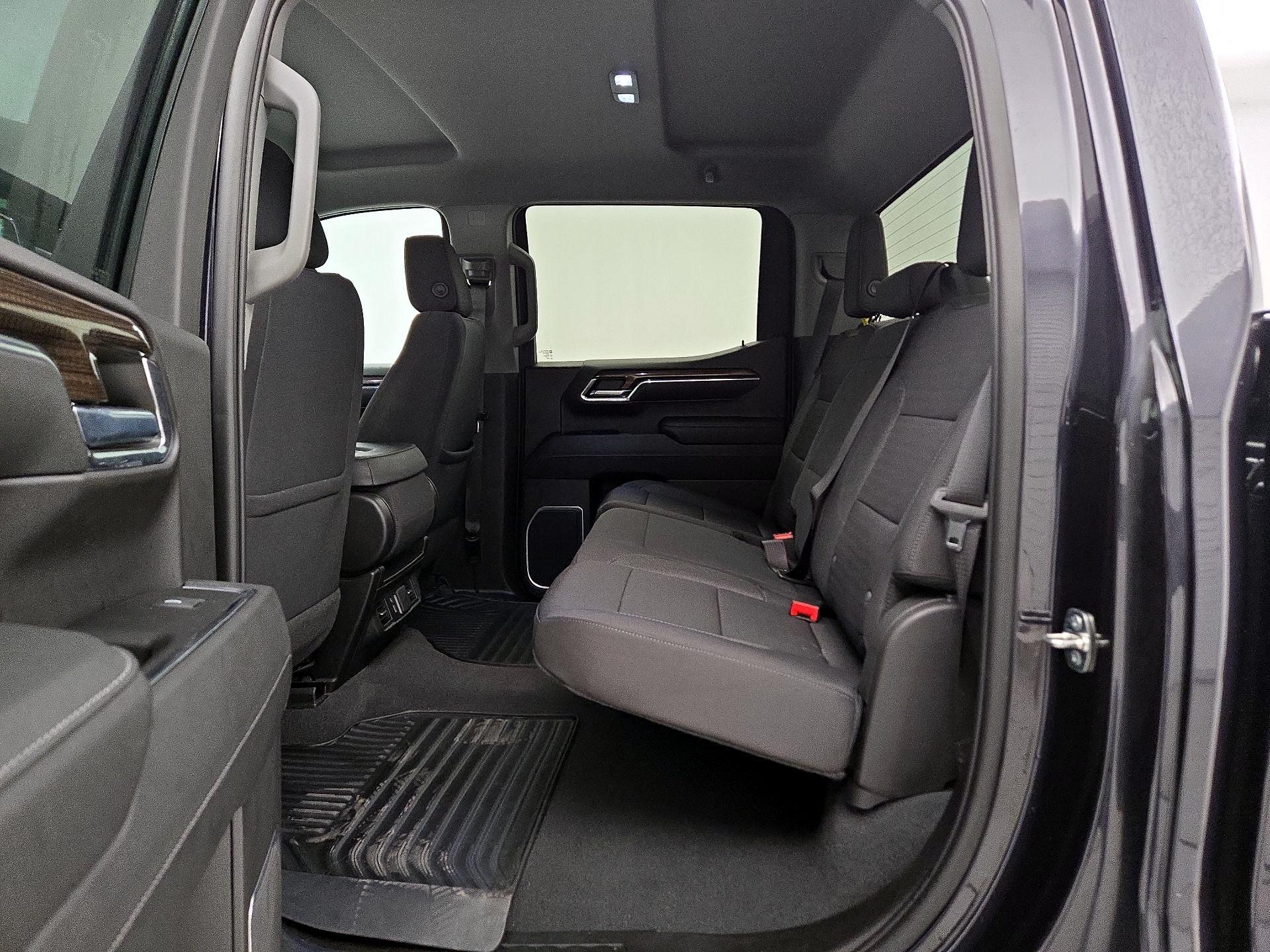 Thumbnail: 2023 Chevrolet Silverado 1500 - 19