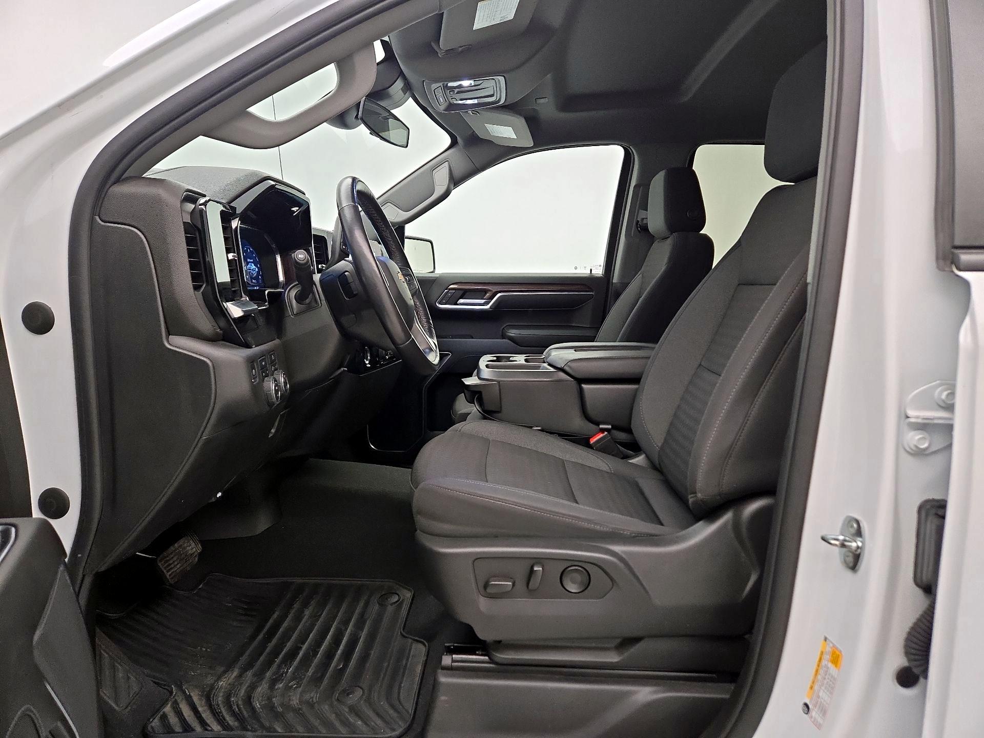 Thumbnail: 2022 Chevrolet Silverado 1500 - 11