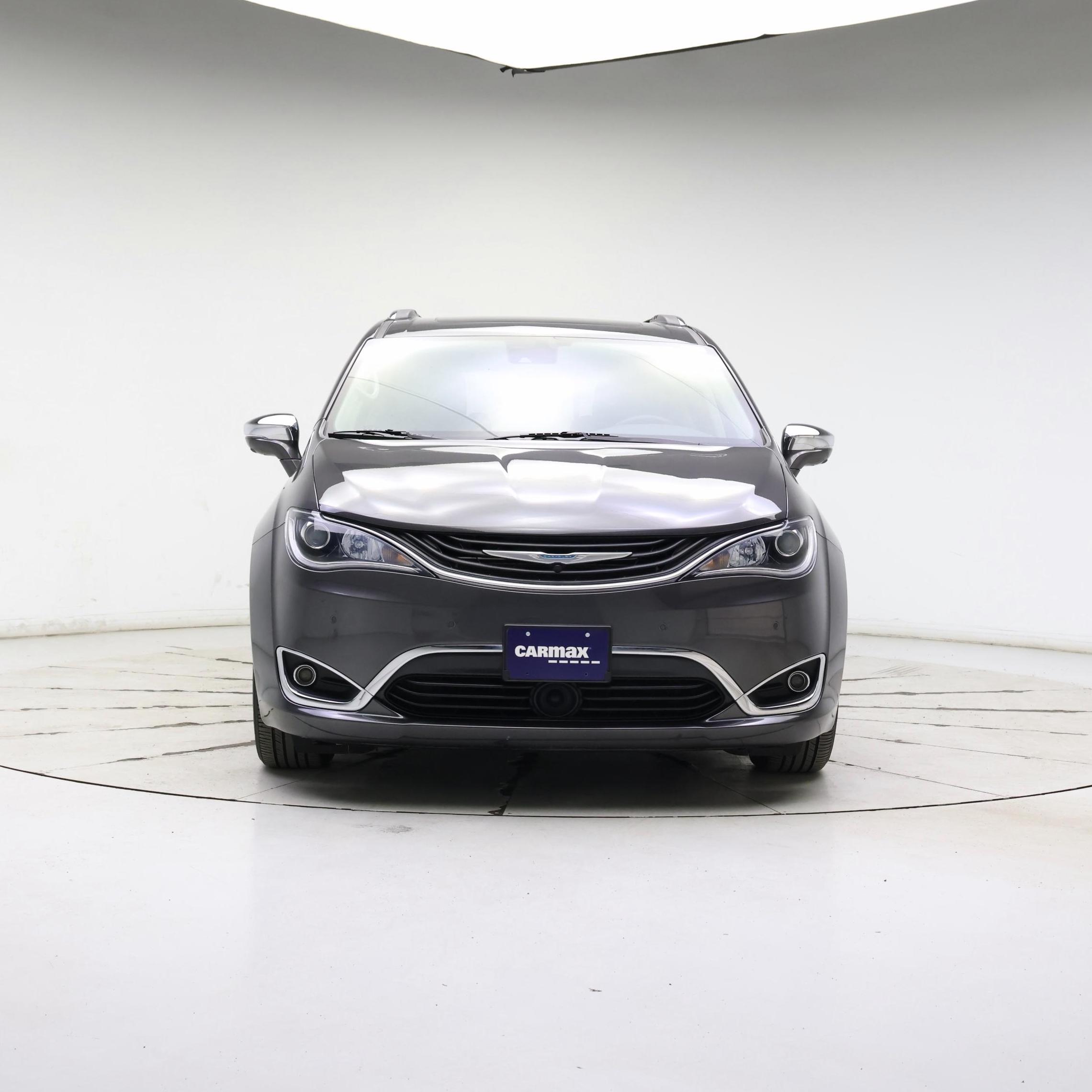 Thumbnail: 2019 Chrysler Pacifica - 5