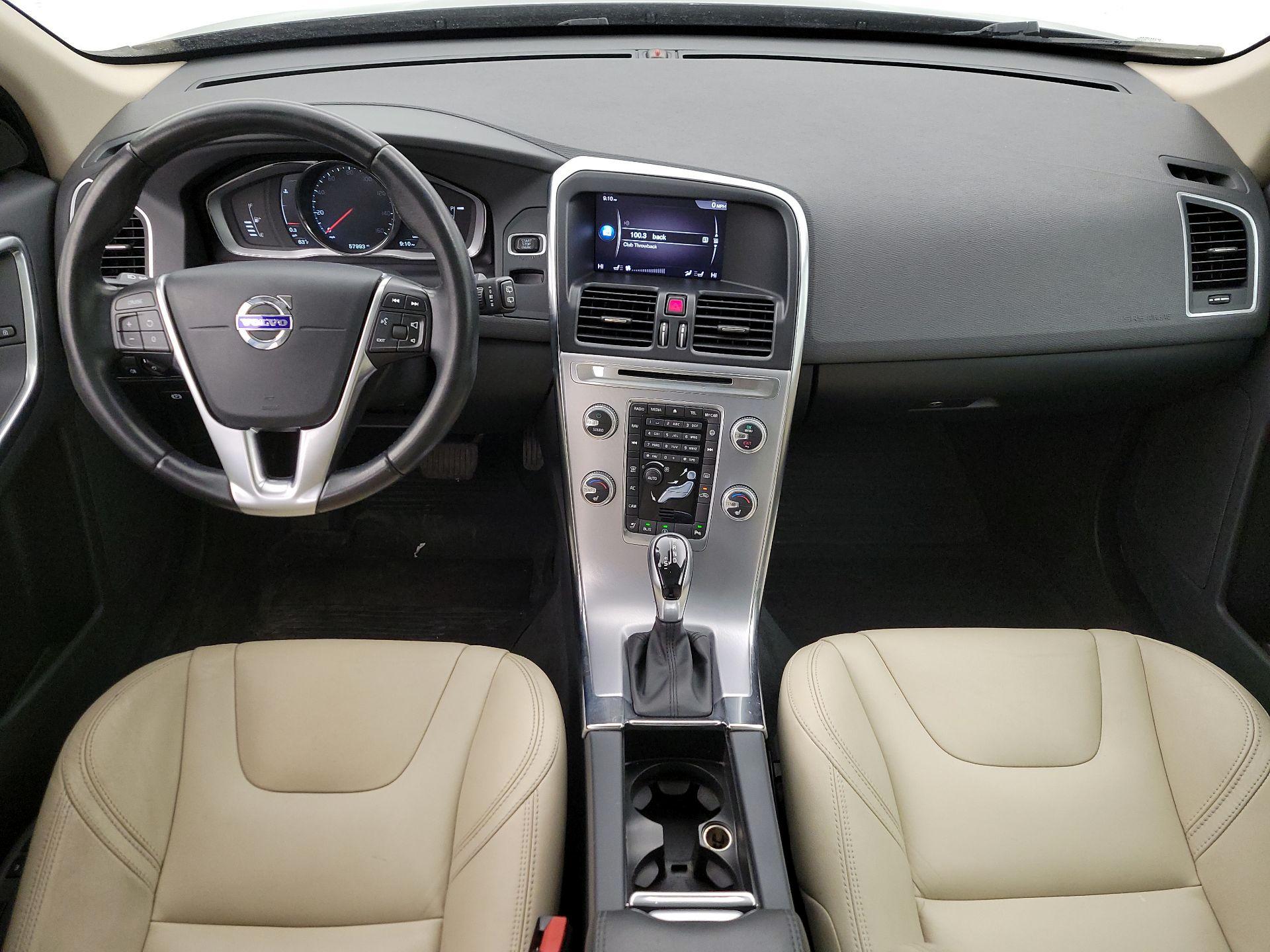 Thumbnail: 2017 Volvo XC60 - 9