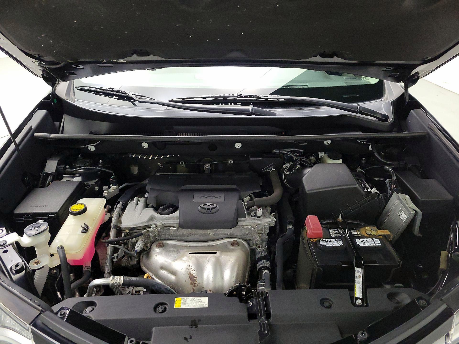 Thumbnail: 2018 Toyota RAV4 - 19