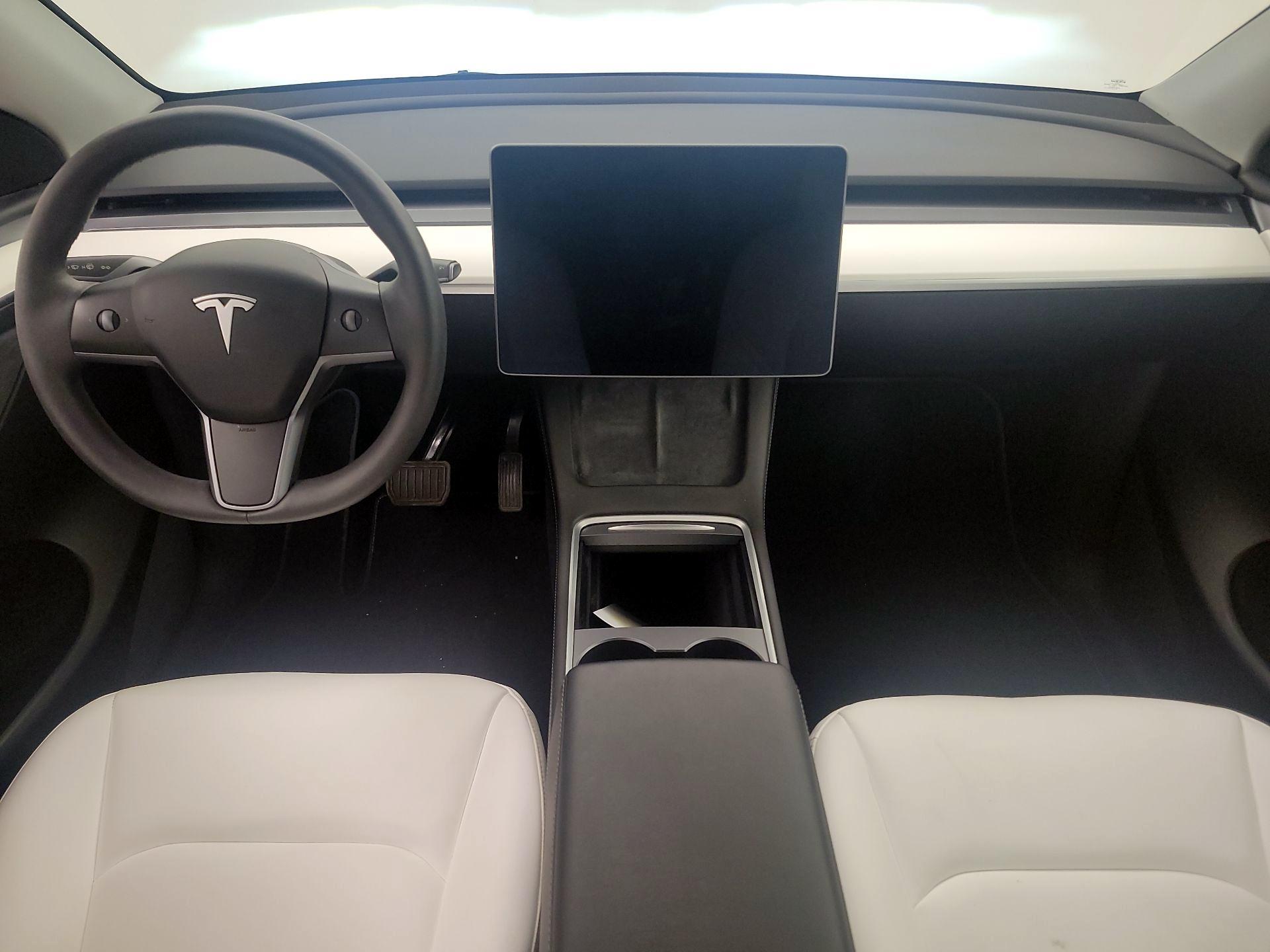 Thumbnail: 2023 Tesla Model Y - 9
