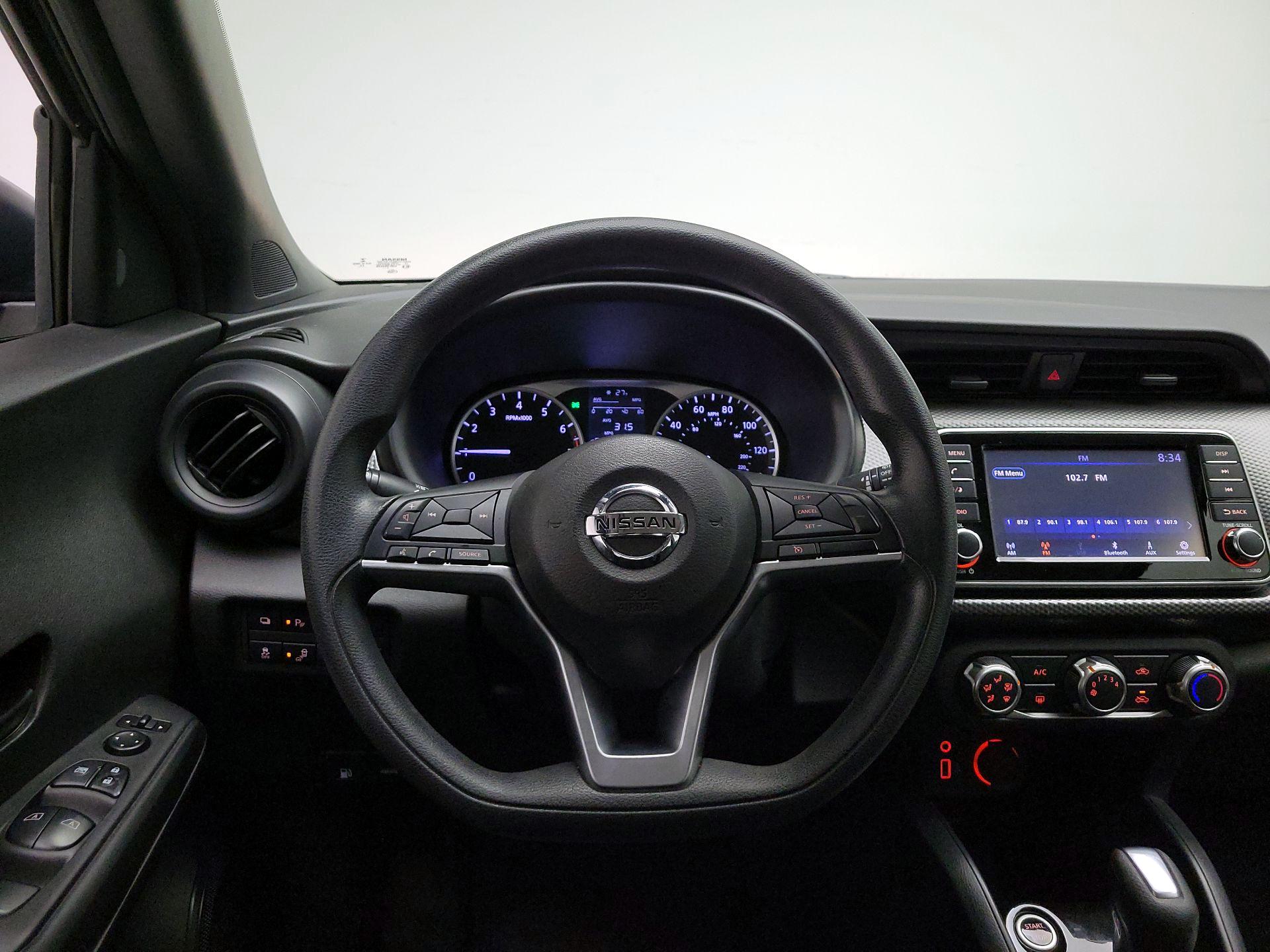 Thumbnail: 2020 Nissan Kicks - 10